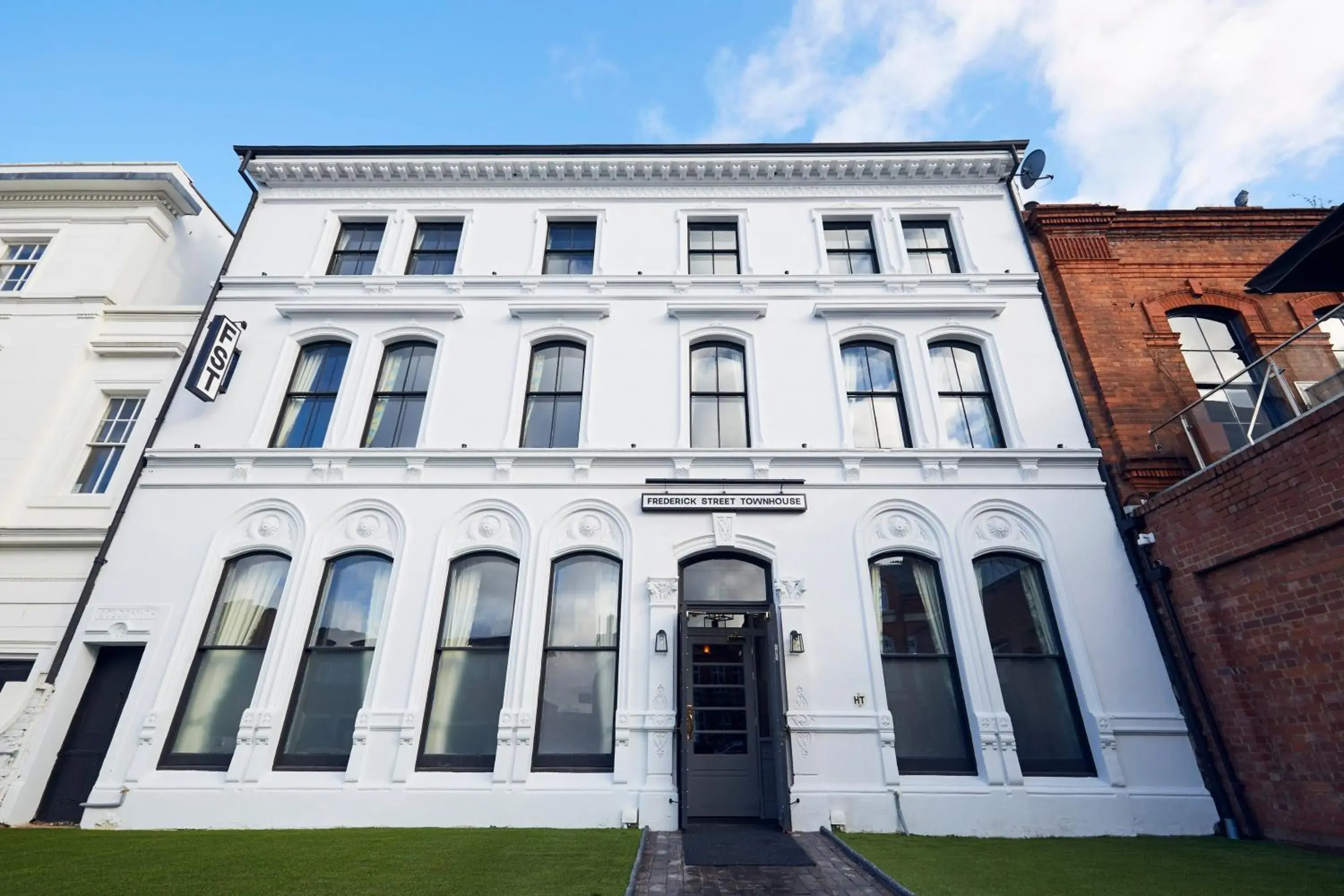 Facade/entrance, Property Building in Frederick Street Townhouse