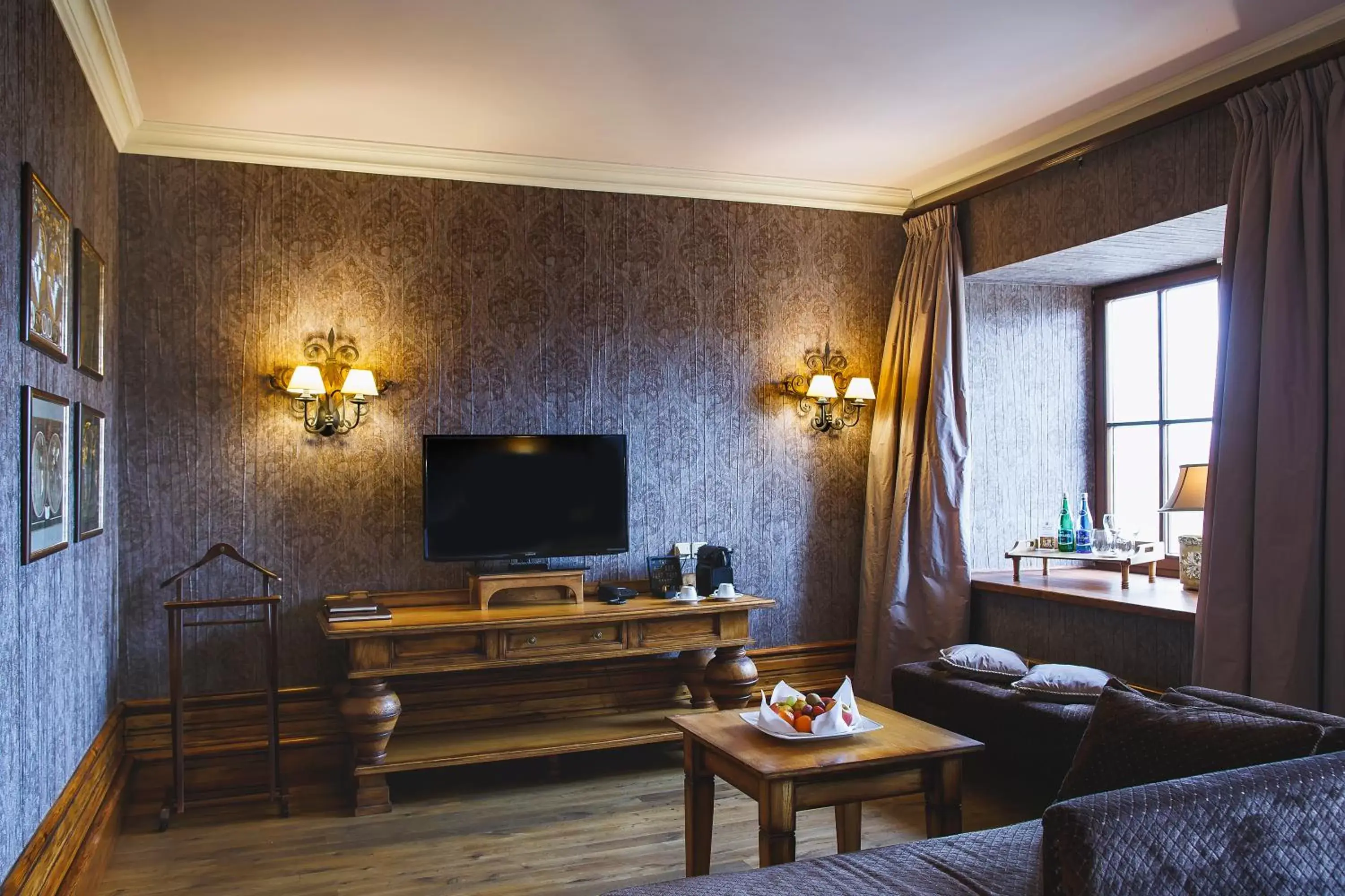 Photo of the whole room, TV/Entertainment Center in Hotel Król Kazimierz