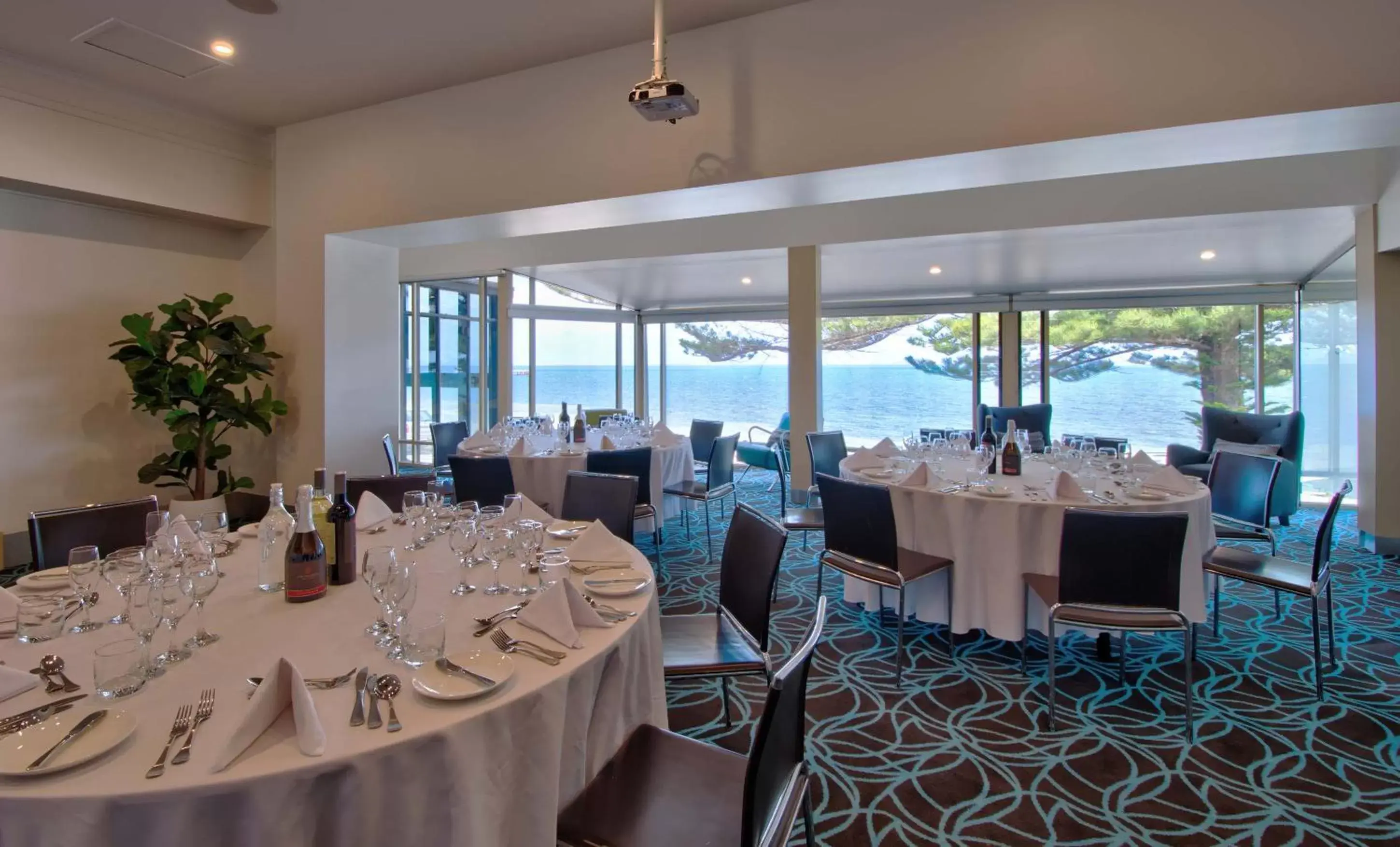 Meeting/conference room, Restaurant/Places to Eat in Aurora Ozone Hotel Kangaroo Island