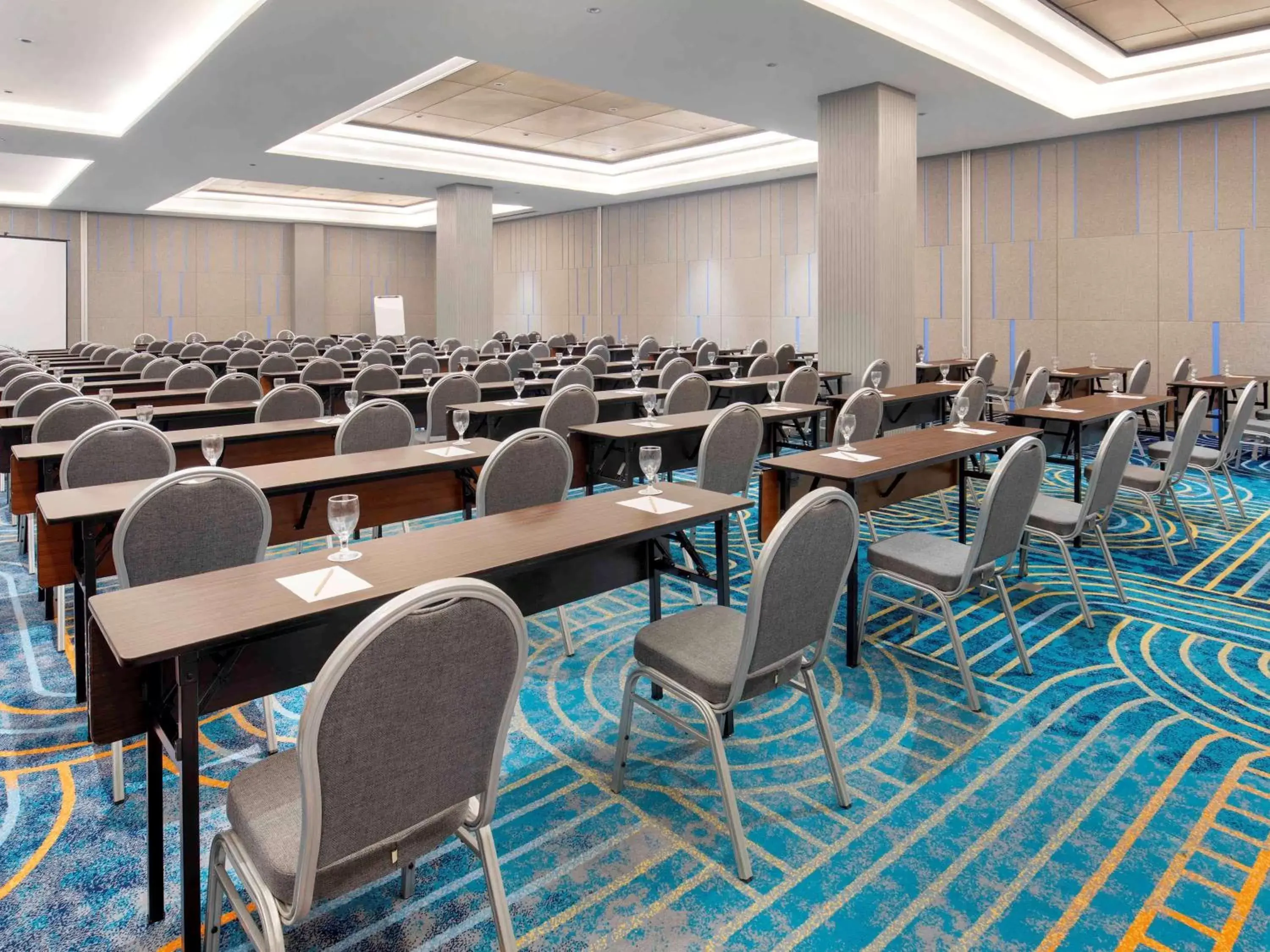 Meeting/conference room in ibis Styles Semarang Simpang Lima