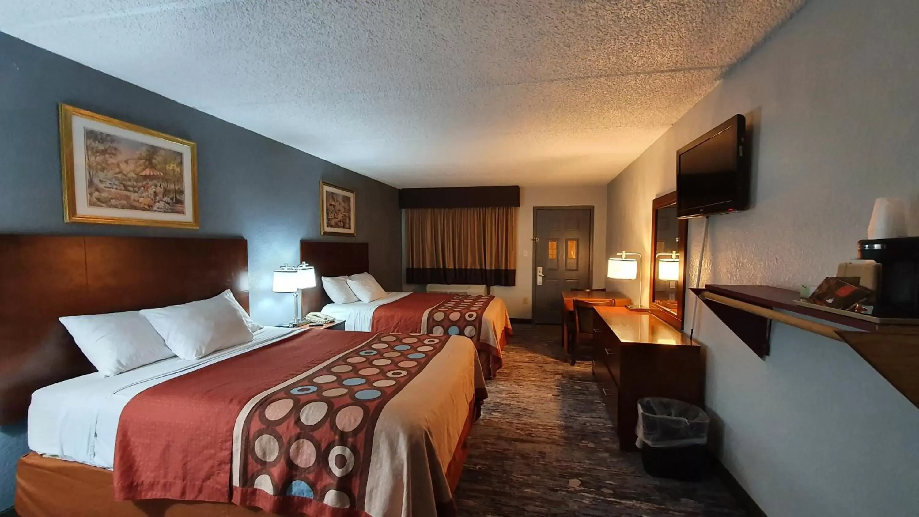 Queen Room with Two Queen Beds - Disability Access in South Padre Island Inn Queen Room with Two Queen Beds - Disability Access in South Padre Island Inn