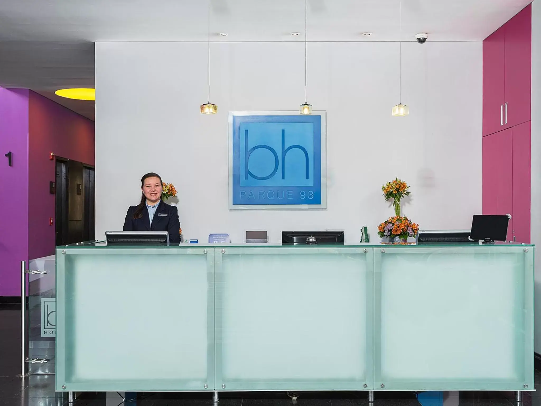 Staff, Lobby/Reception in Hotel bh Parque 93