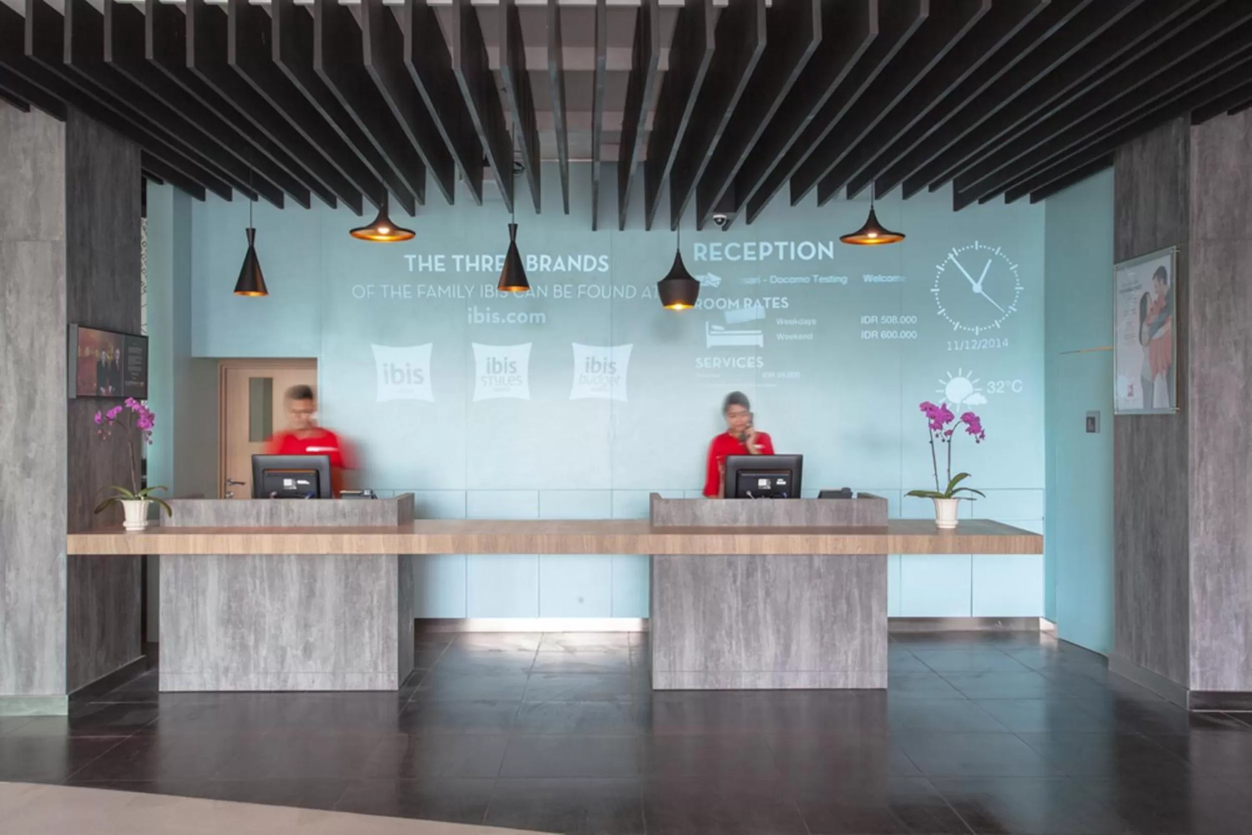 Lobby or reception in Ibis Makassar City Center