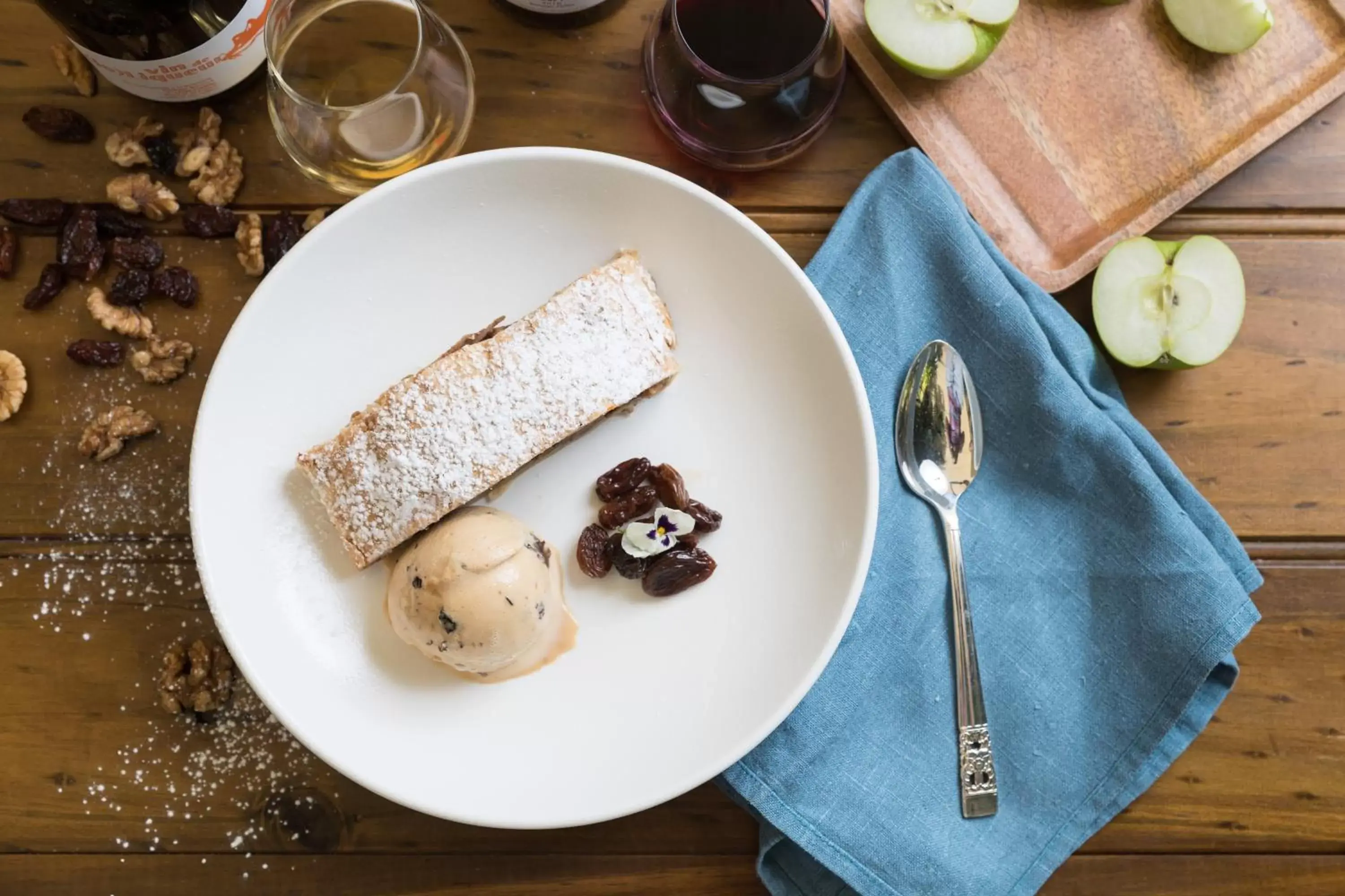 Restaurant/places to eat in Cairns Harbourside Hotel Restaurant/places to eat in Cairns Harbourside Hotel