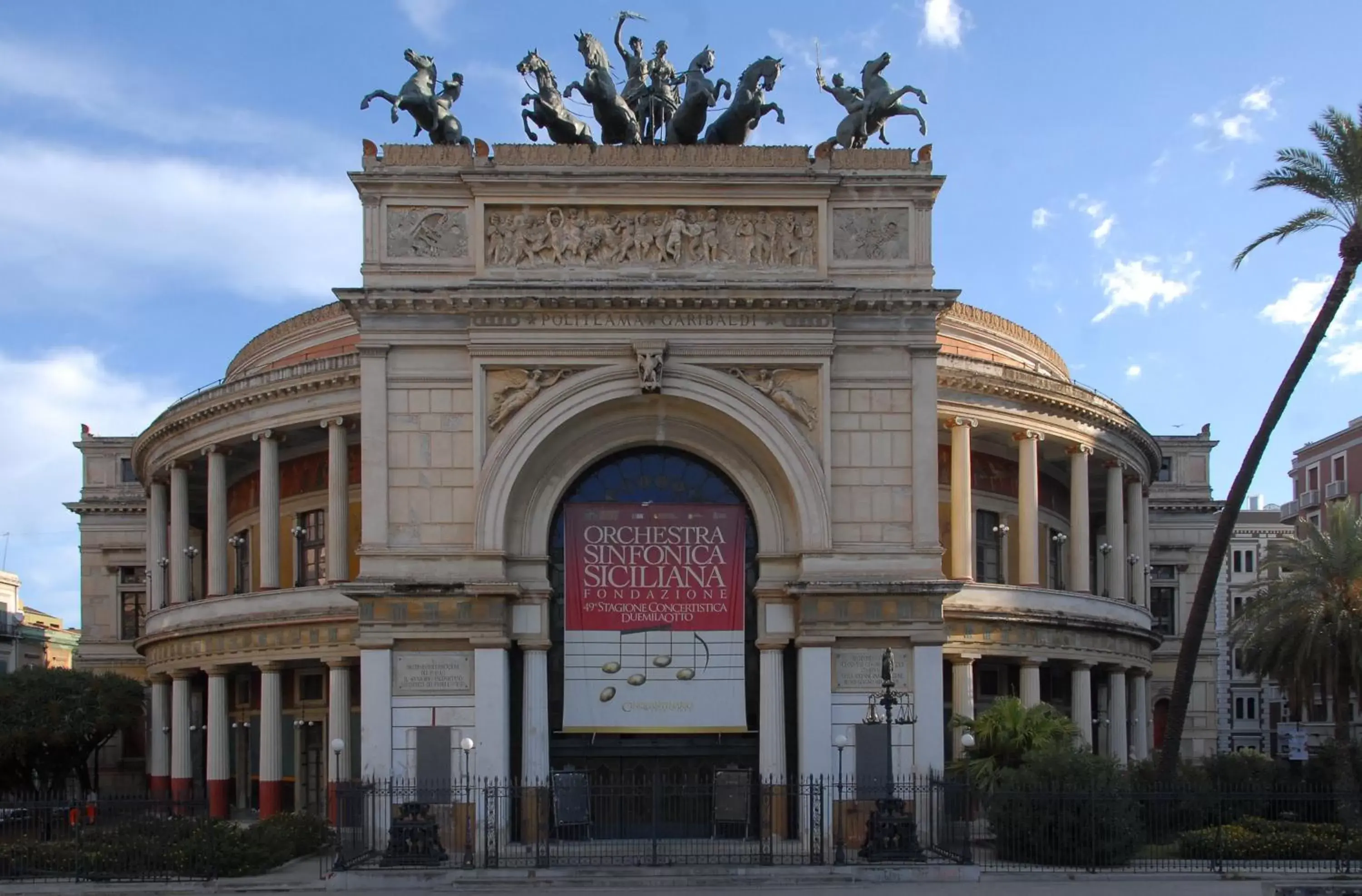 Nearby landmark, Property Building in Alba central City