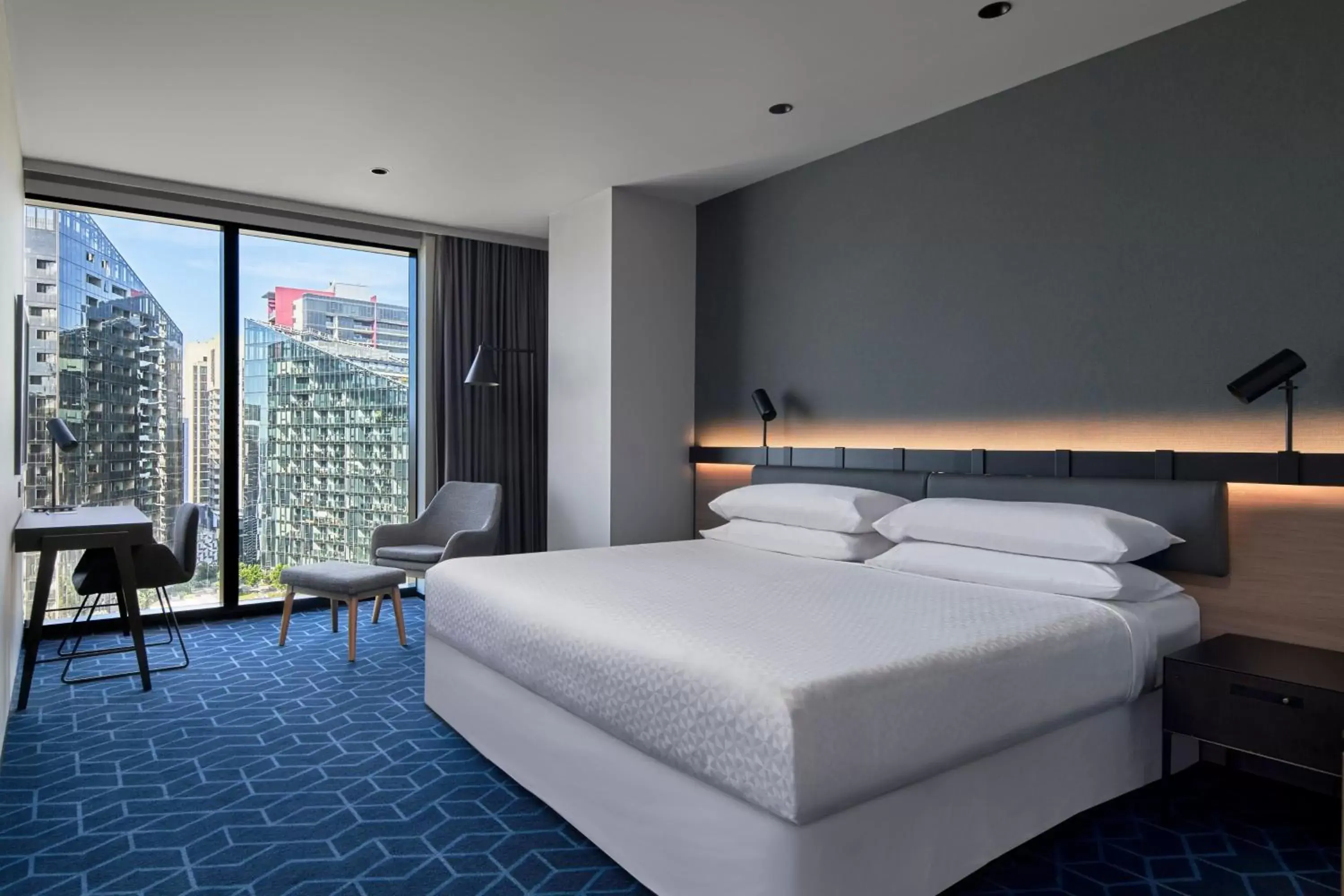 Photo of the whole room, Bed in Four Points by Sheraton Melbourne Docklands