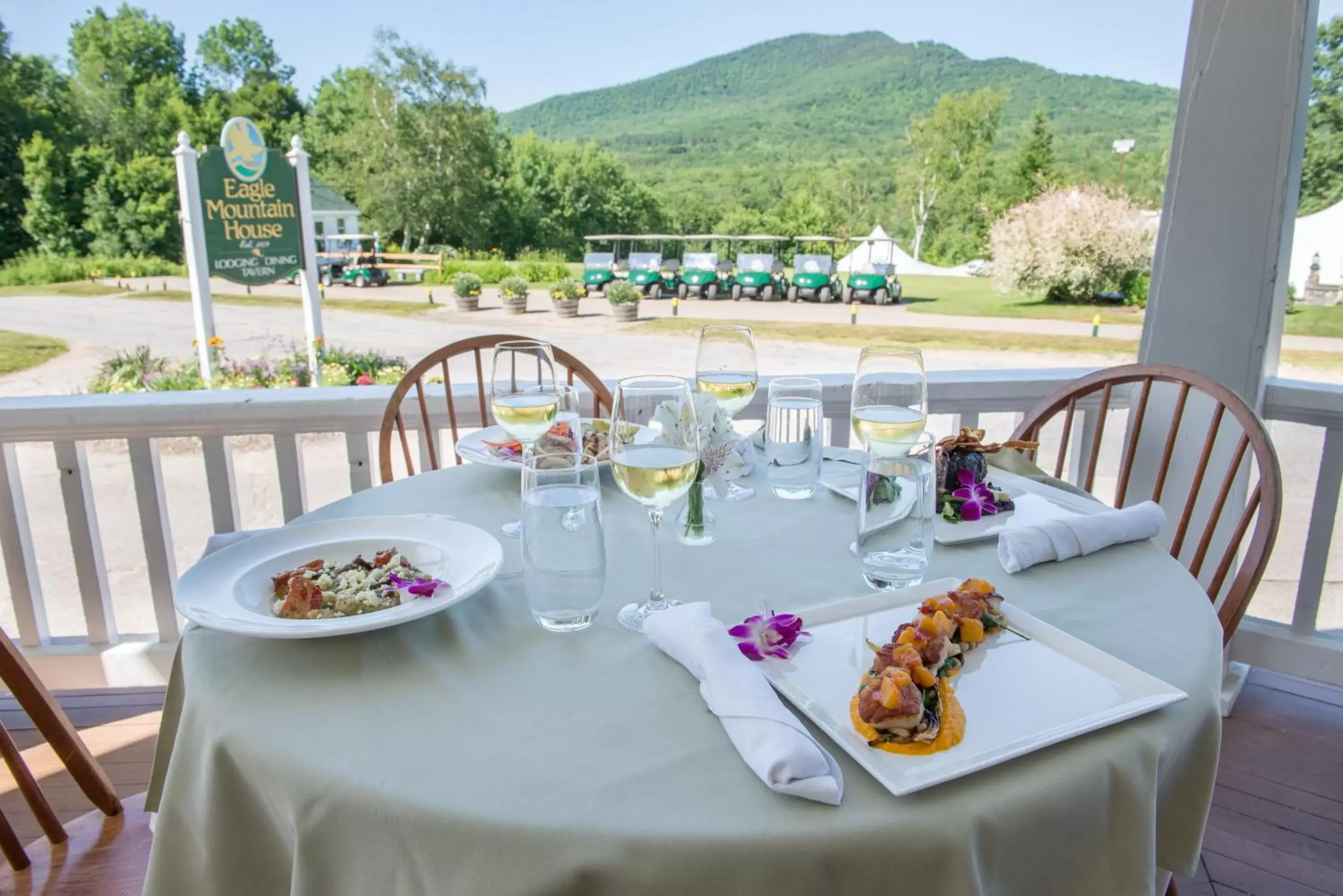 Restaurant/Places to Eat in Eagle Mountain House and Golf Club