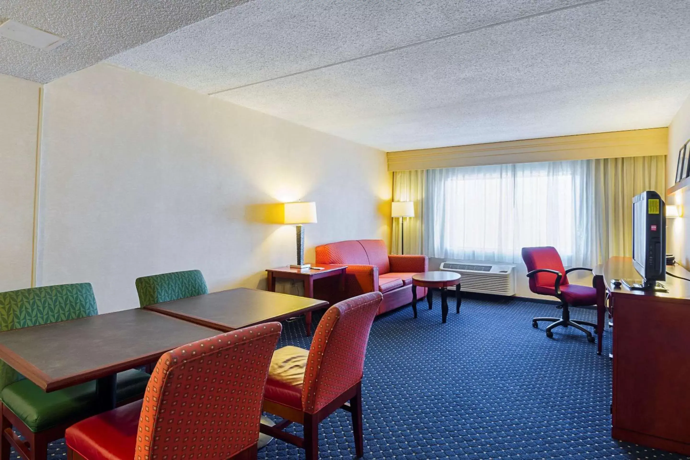 Photo of the whole room in Quality Inn Boston-Revere