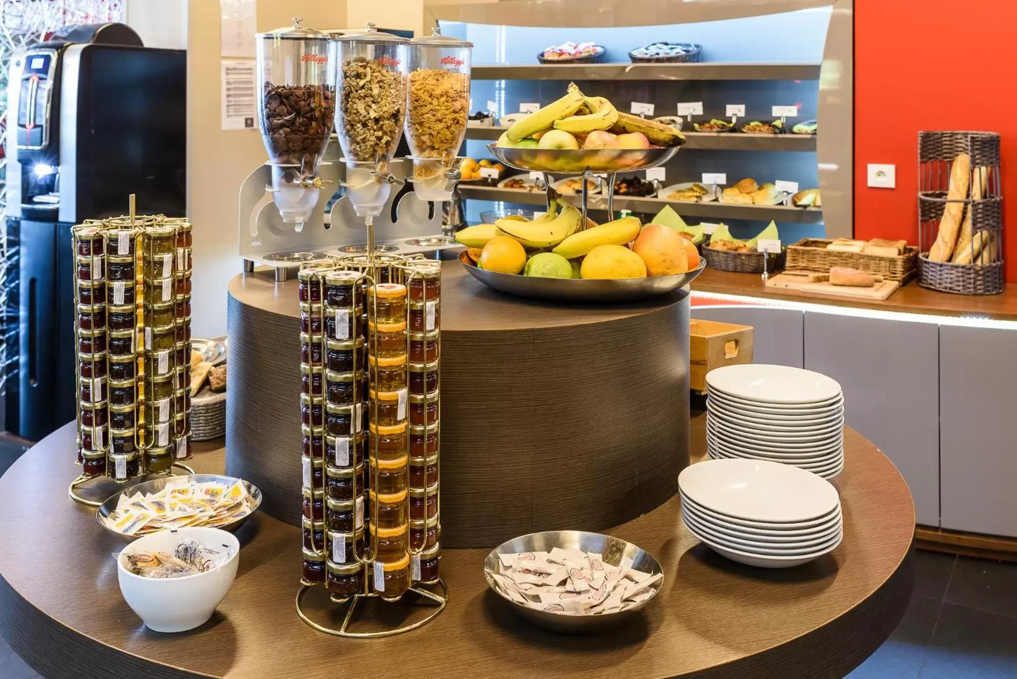 Continental breakfast, Food in Hôtel Le Bayonne