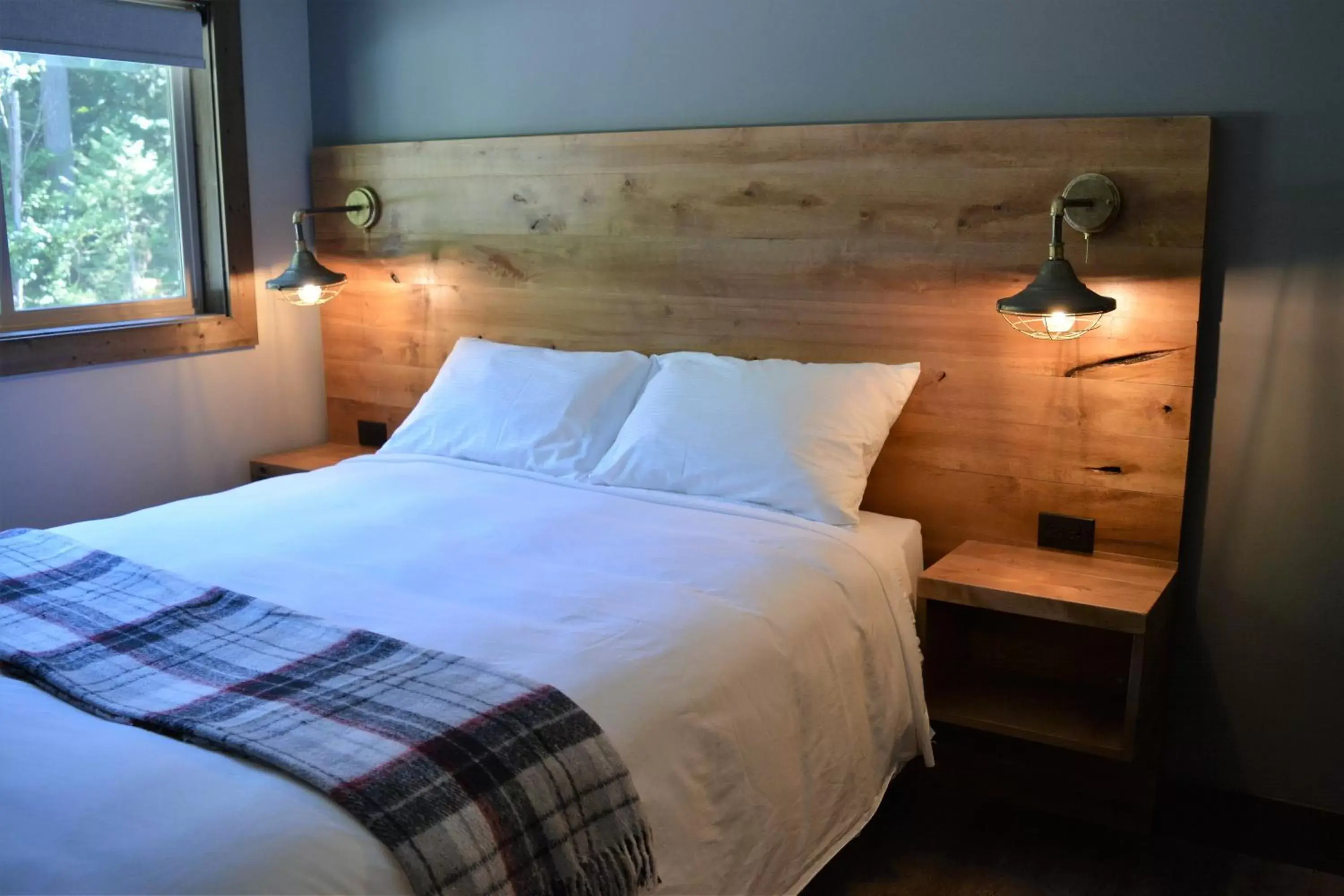 Bed in Sasquatch Inn