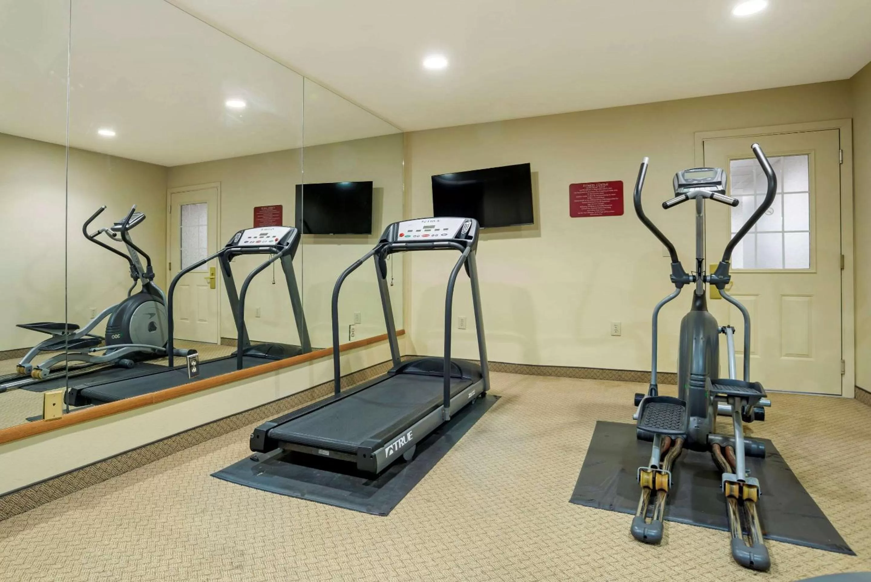 Fitness centre/facilities in Econo Lodge Inn & Suites Flowood - Jackson Northwest