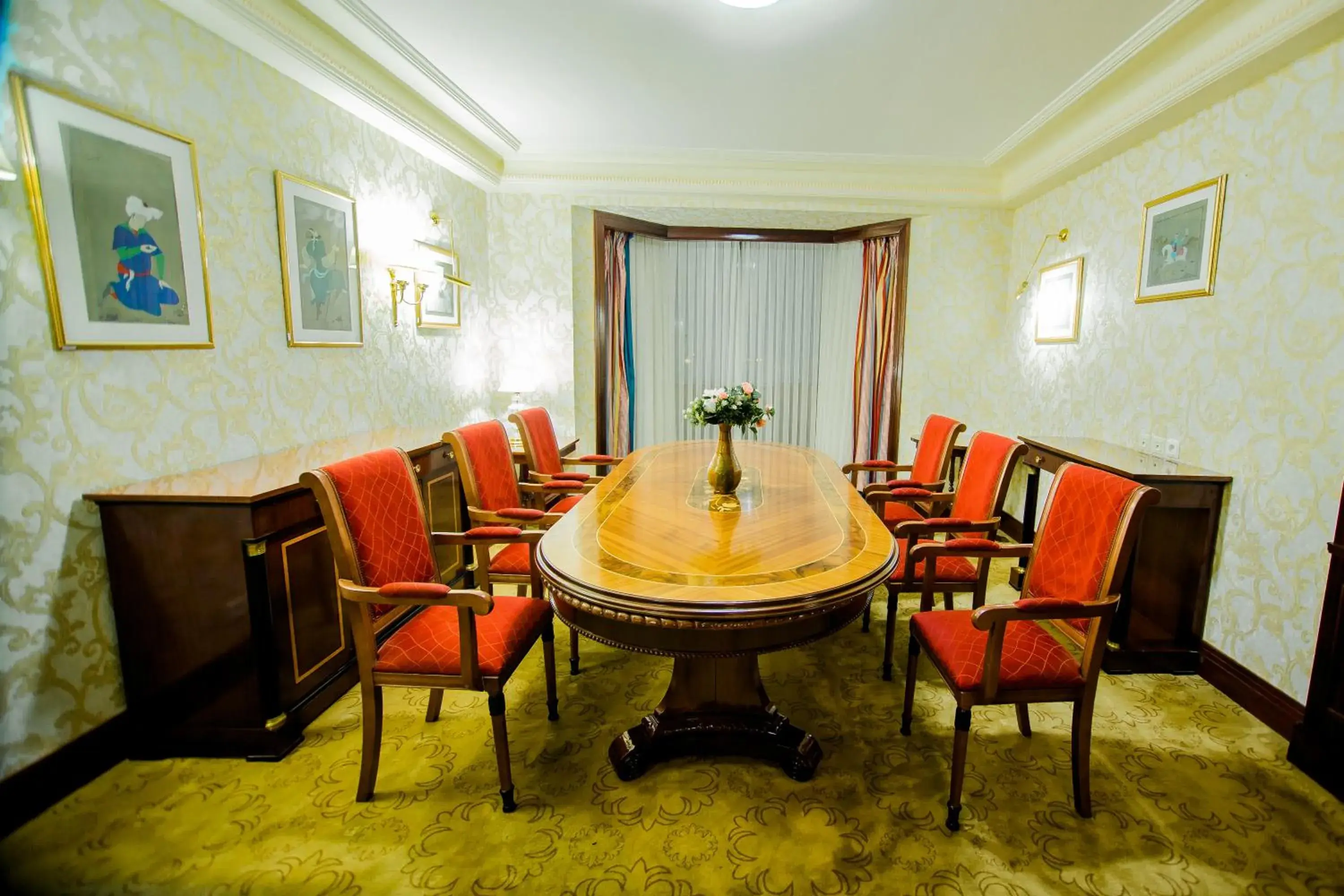 Area and facilities, Dining Area in City Palace Hotel