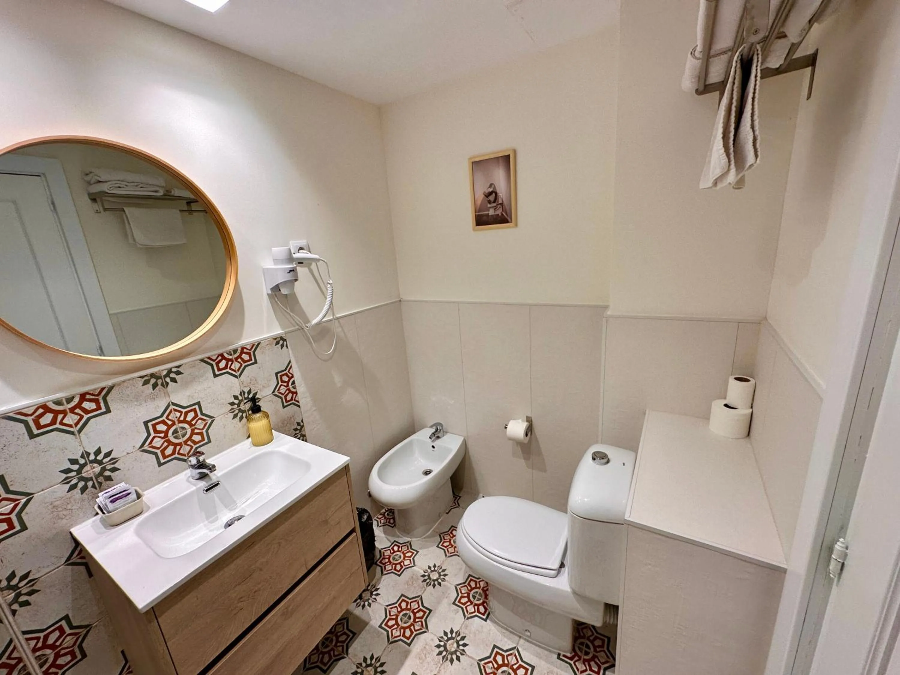 Bathroom in Far Home Gran Vía