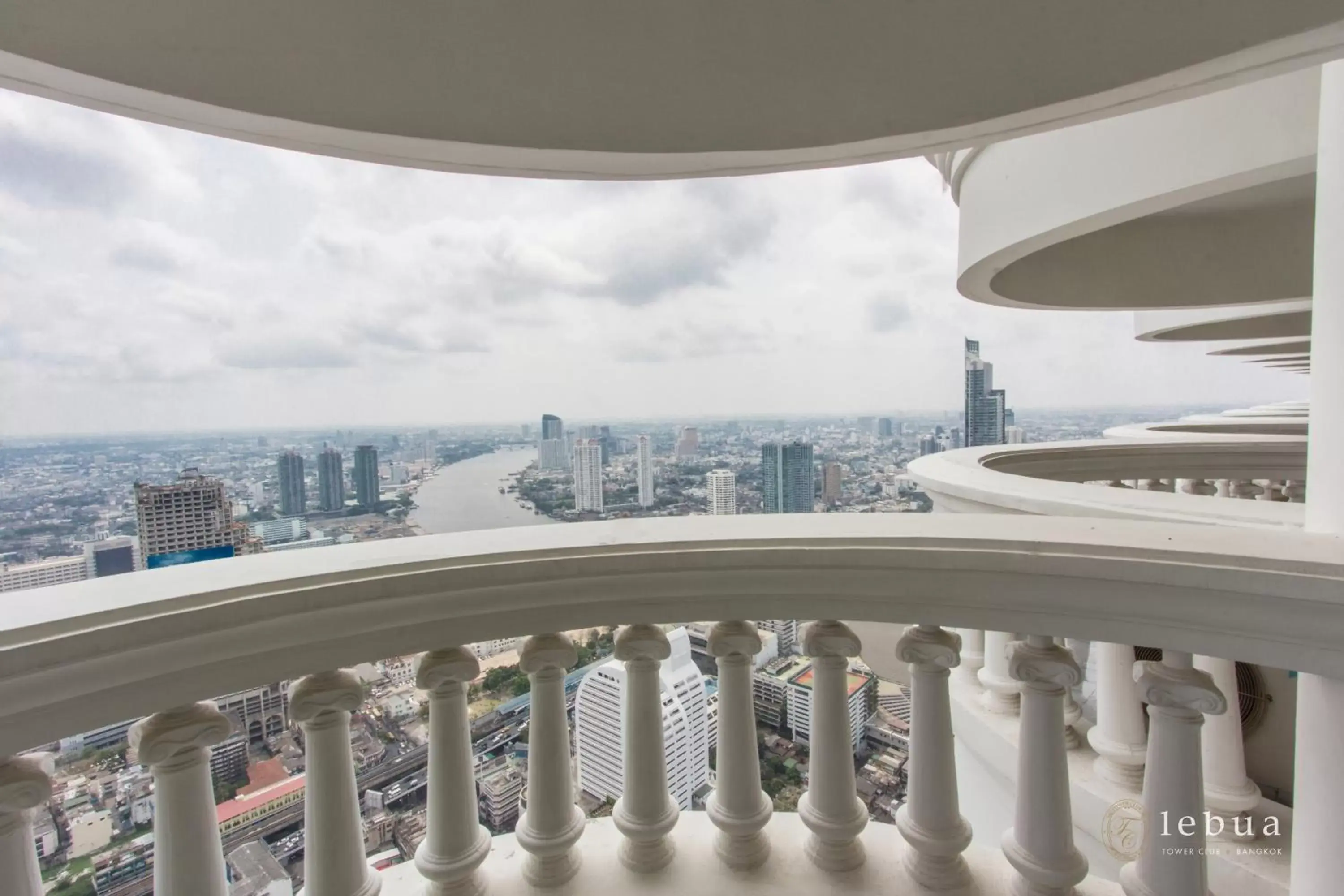 View (from property/room), Balcony/Terrace in Tower Club at lebua