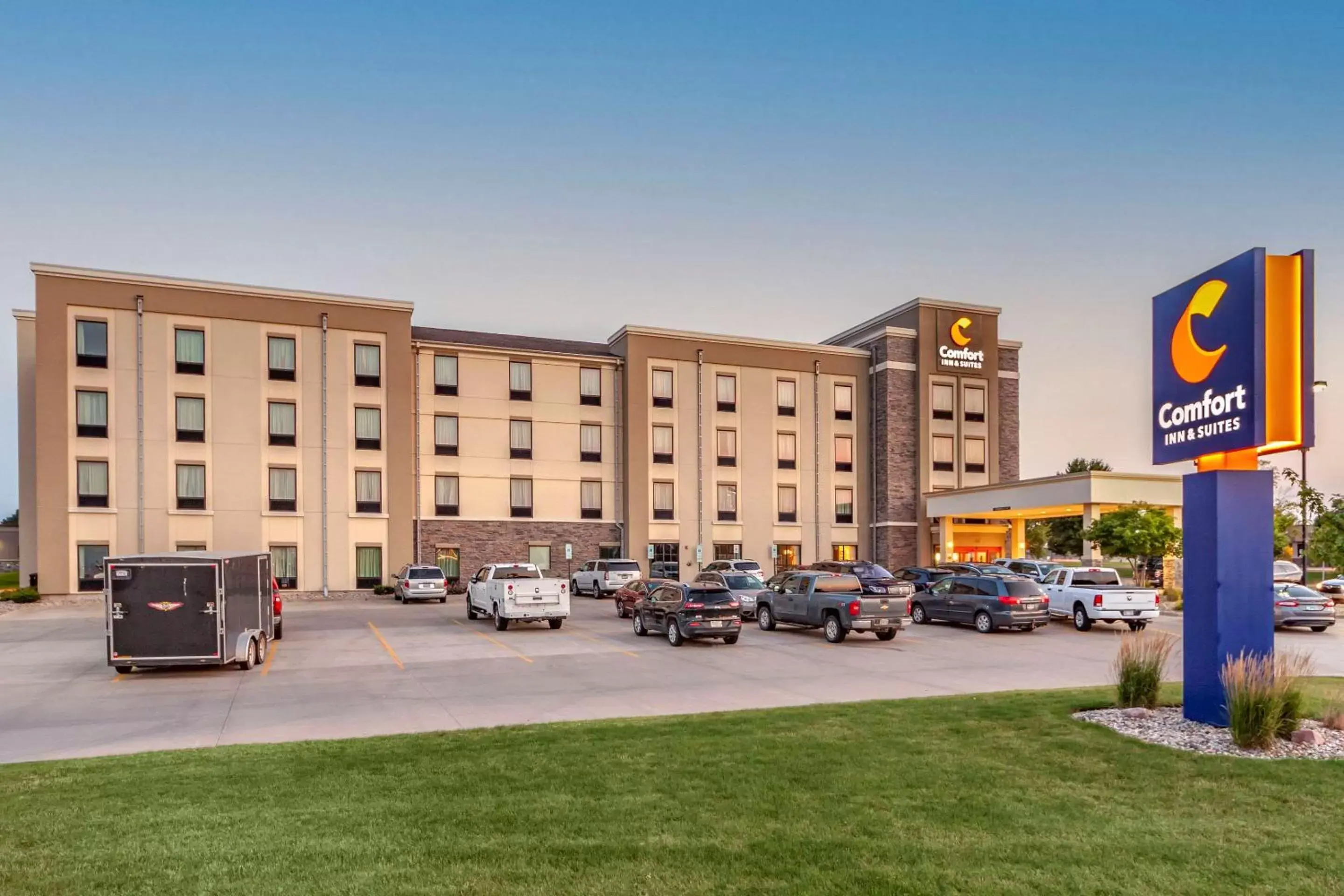 Other, Property Building in Comfort Inn & Suites Avera Southwest