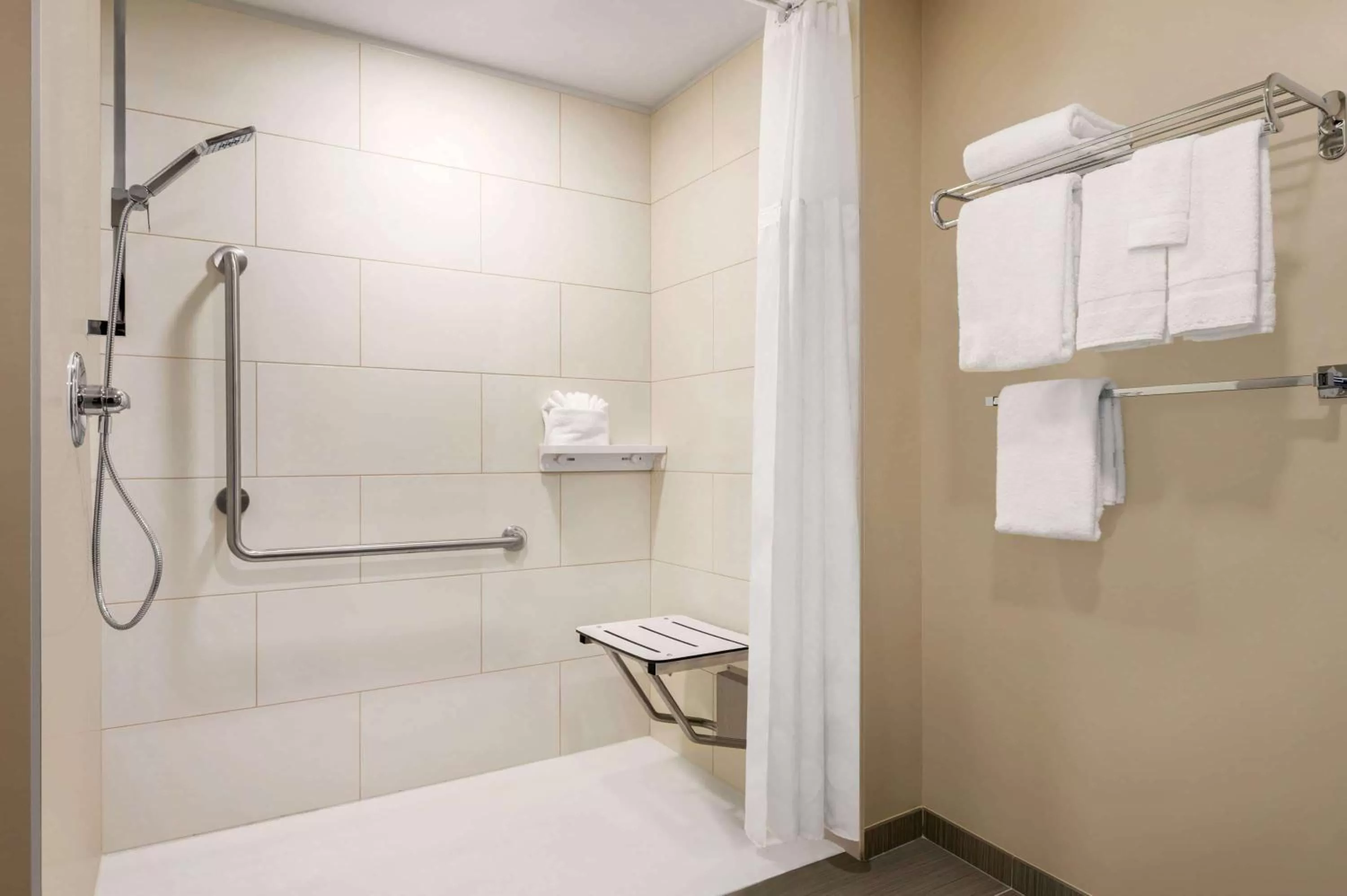 Shower in Super 8 by Wyndham Thompson