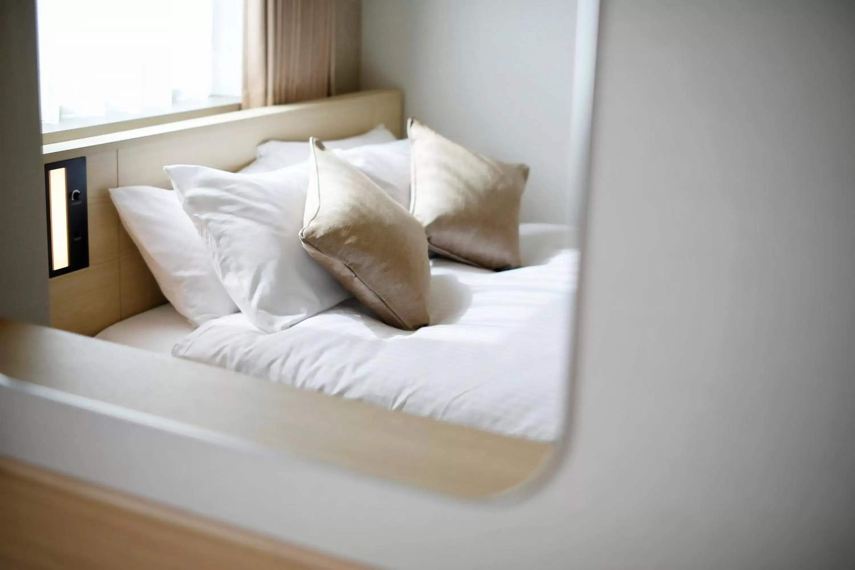 Photo of the whole room, Bed in Daiwa Roynet Hotel KANAZAWA-MIYABI