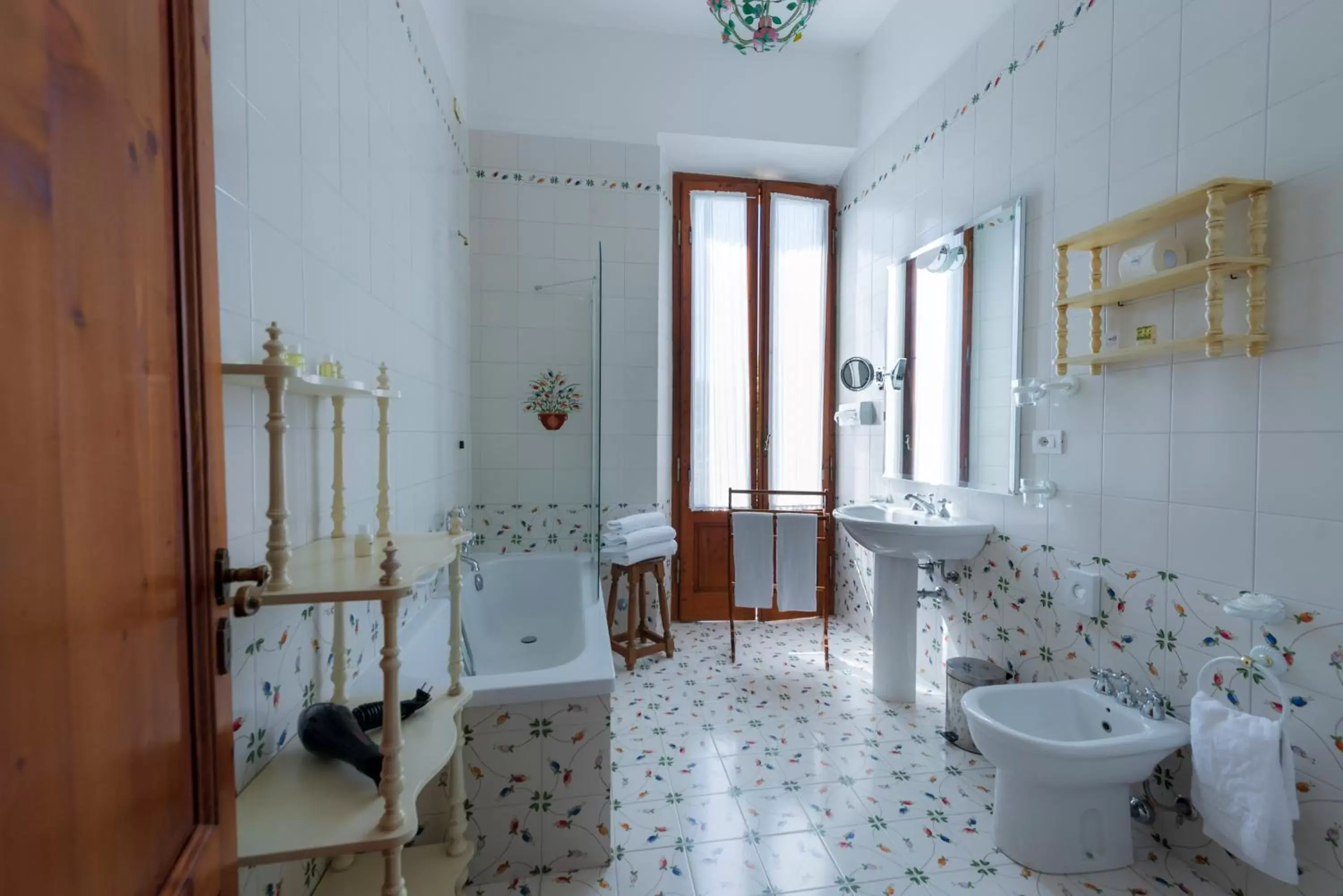 Bathroom in Villa Scacciapensieri Boutique Hotel