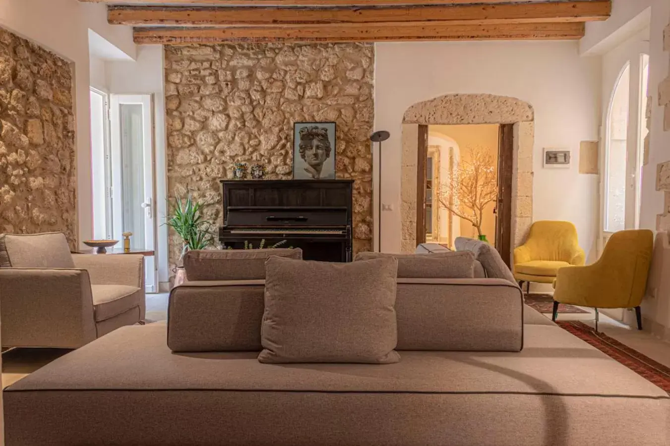 Seating Area in Isabella di Castiglia Apartments