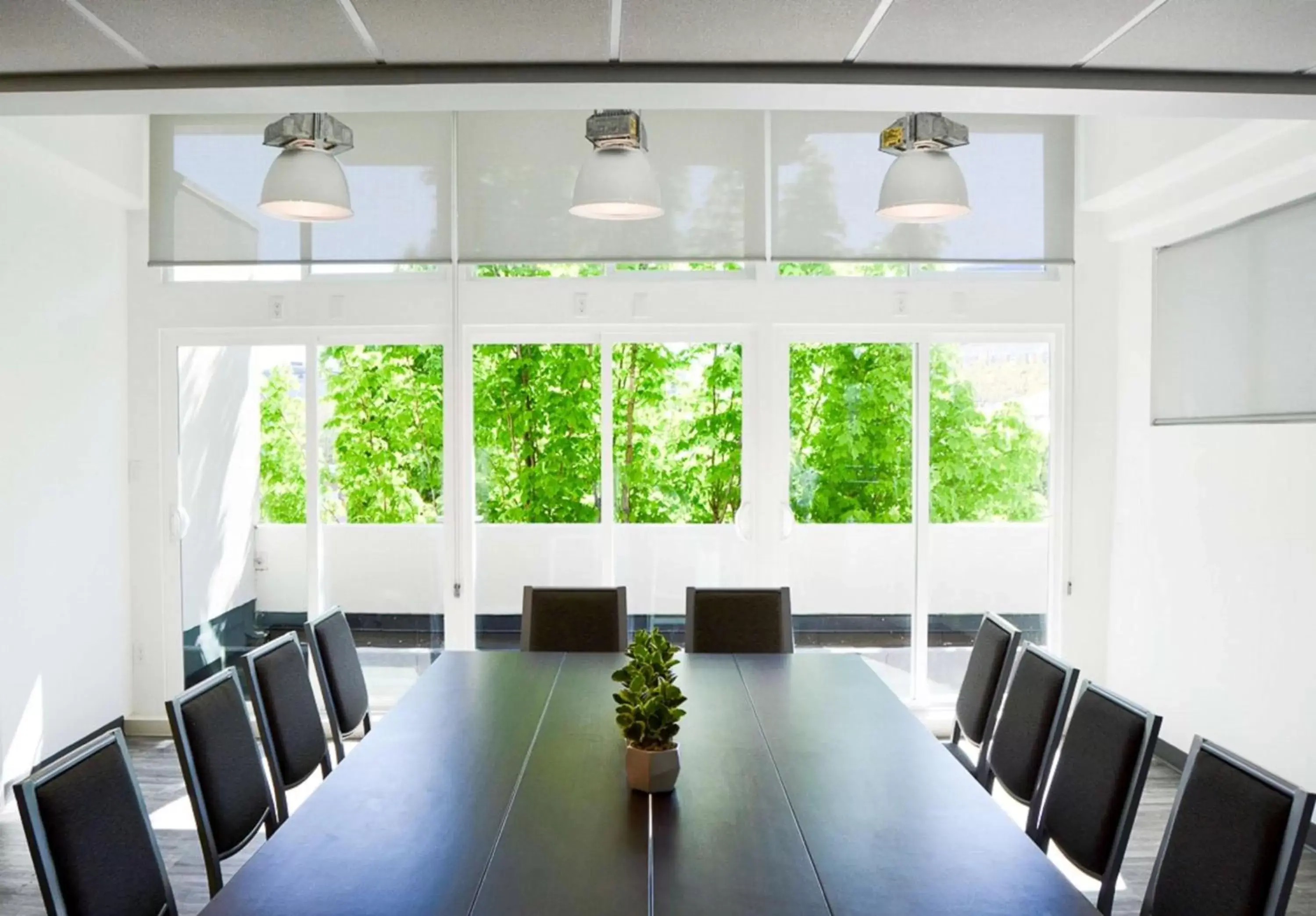 Meeting/conference room, Dining Area in DoubleTree by Hilton Hotel & Suites Victoria