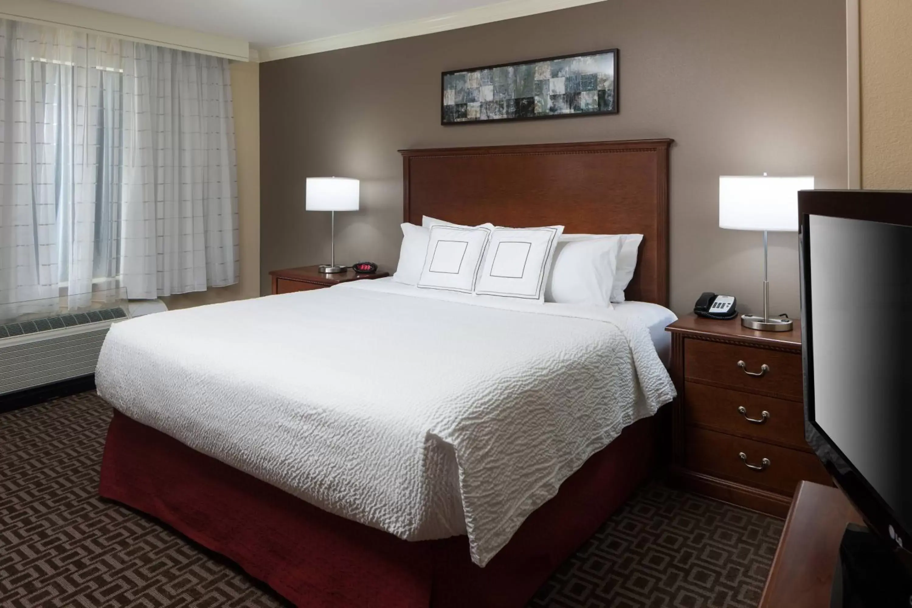 Photo of the whole room, Bed in TownePlace Suites by Marriott San Antonio Airport