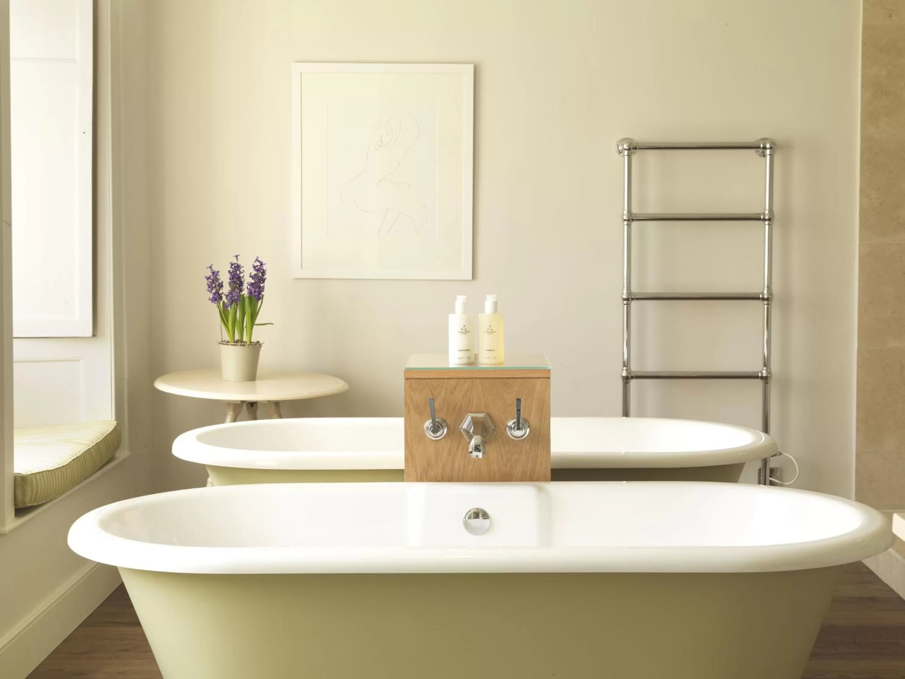 Bathroom in Barnsley House