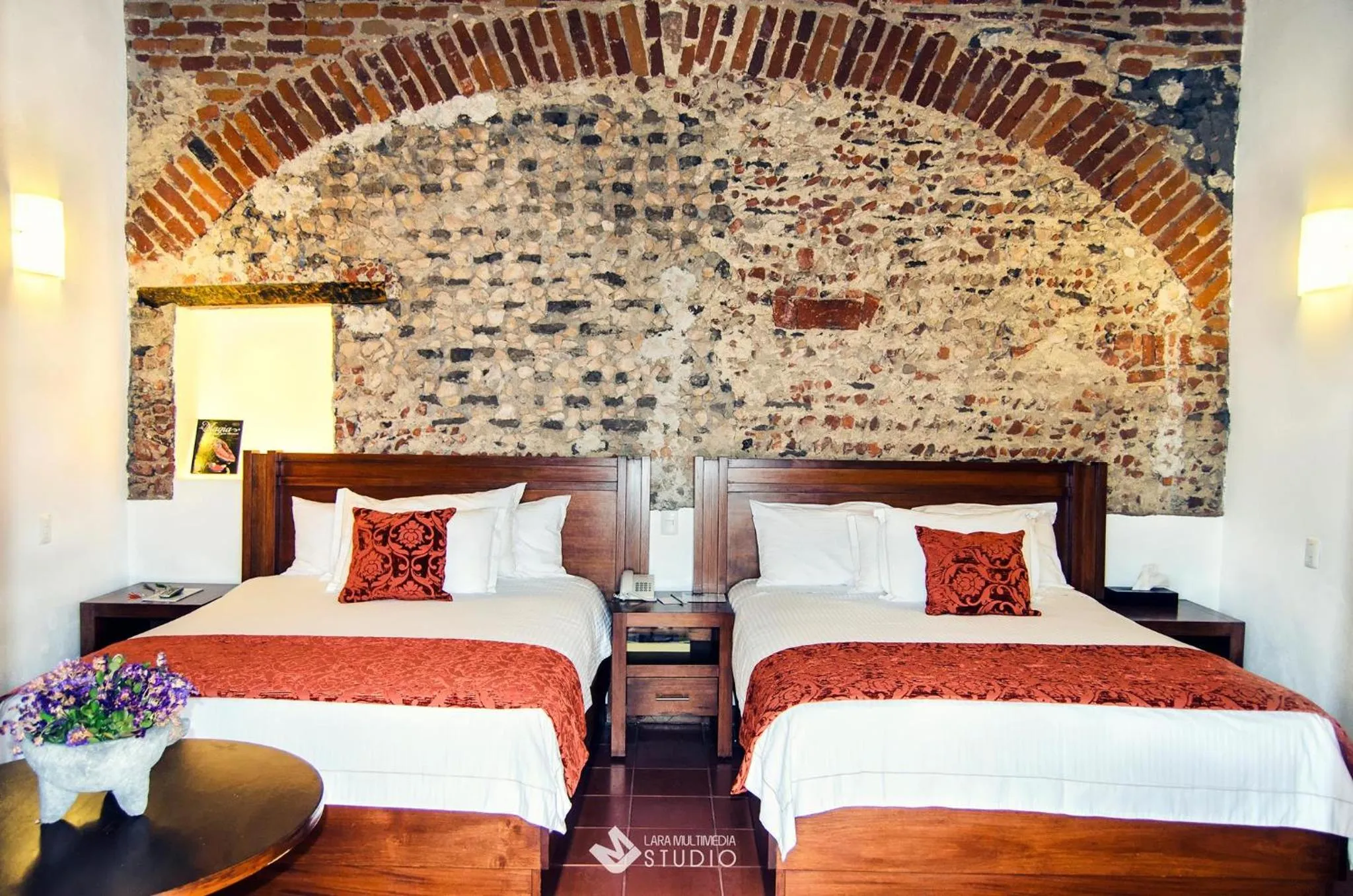 Photo of the whole room, Bed in El Serafin Hotel Boutique