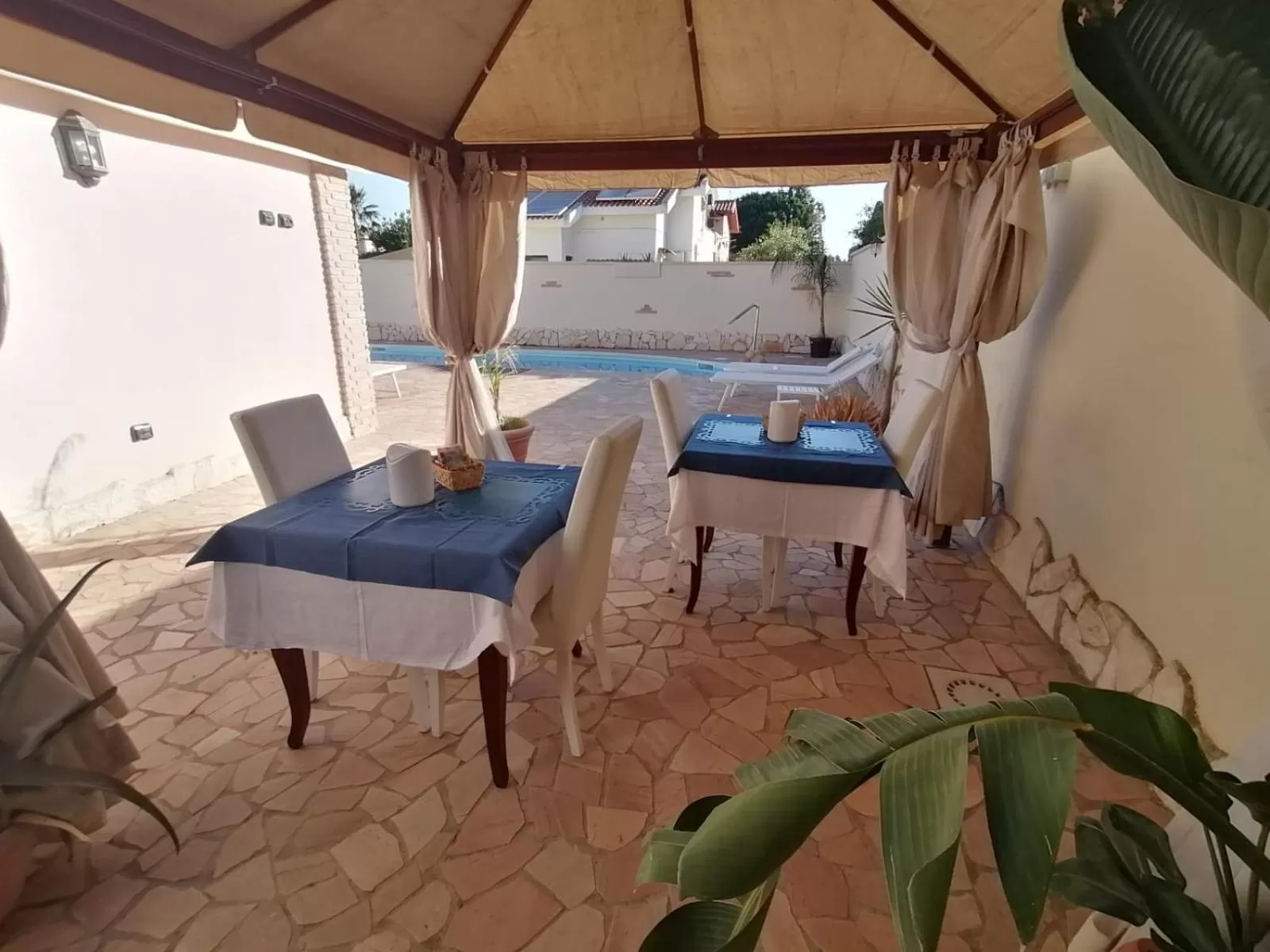 Restaurant/places to eat in Gentarrubia