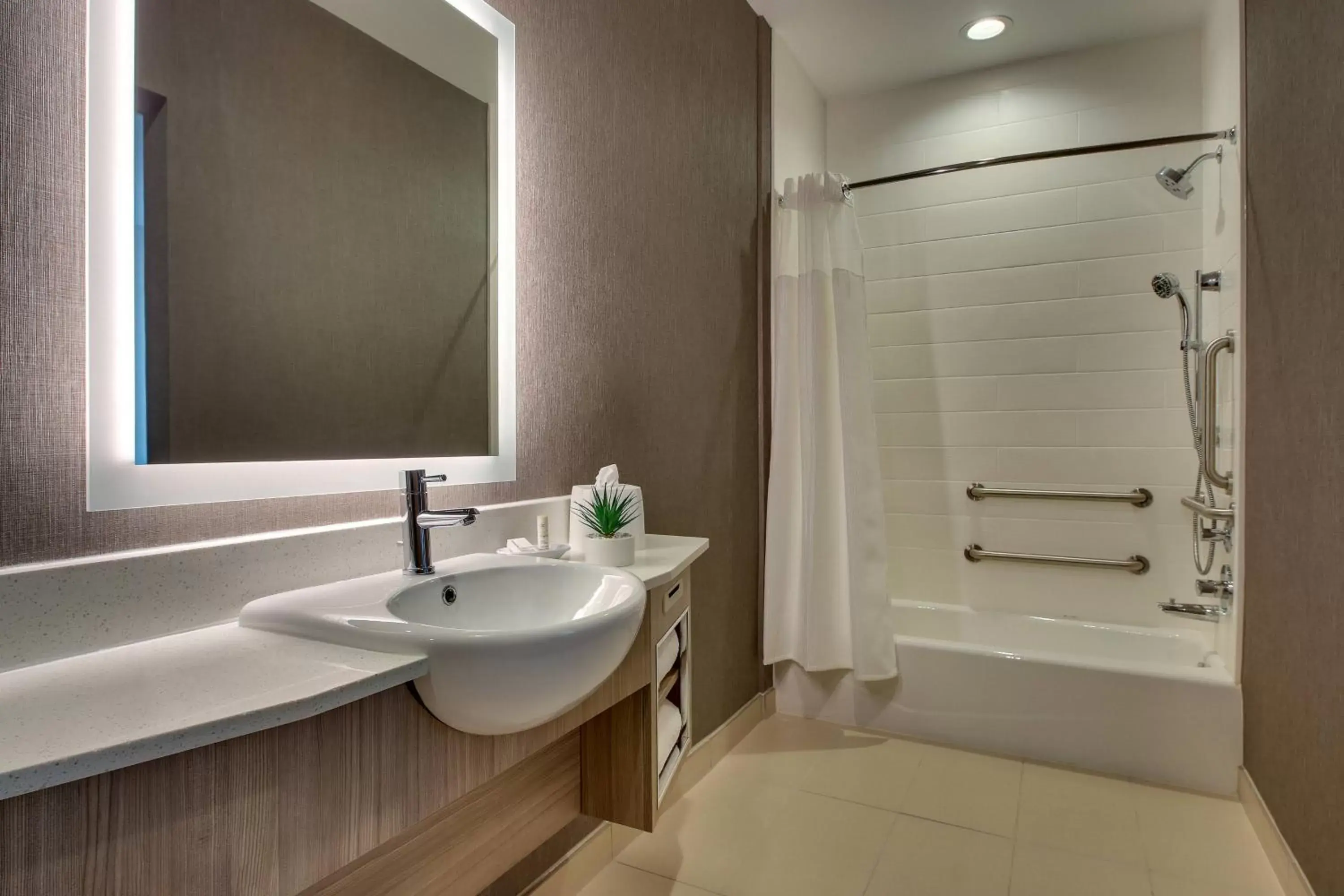 Bathroom in SpringHill Suites by Marriott Gulfport I-10