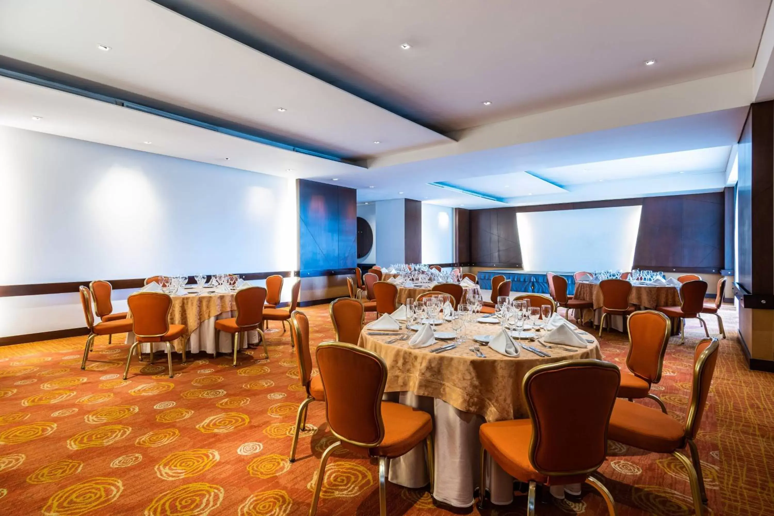 Meeting/conference room, Restaurant/Places to Eat in Bogotá Marriott Hotel
