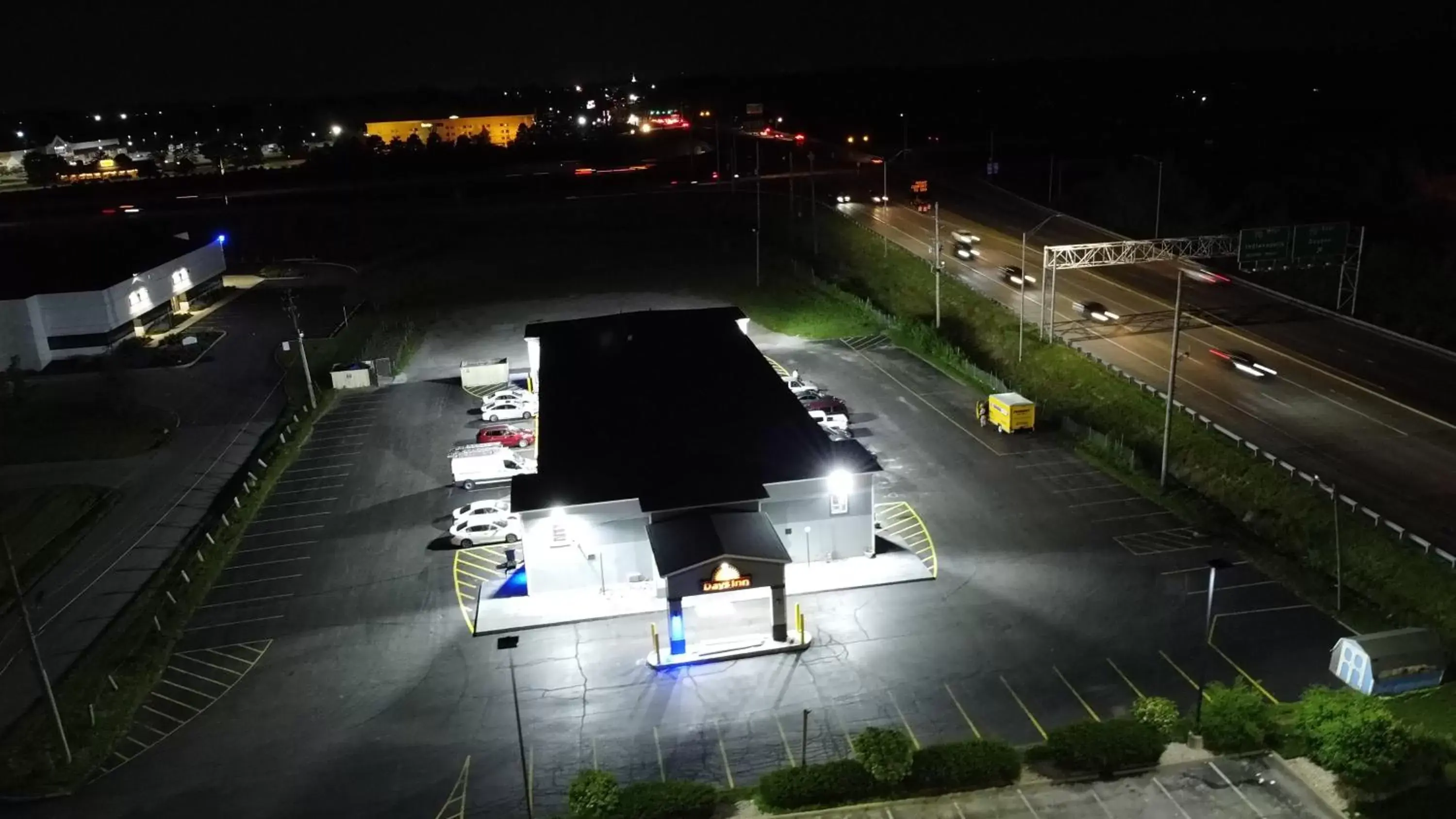 Property building, Bird's-eye View in Days Inn by Wyndham Indianapolis East Post Road