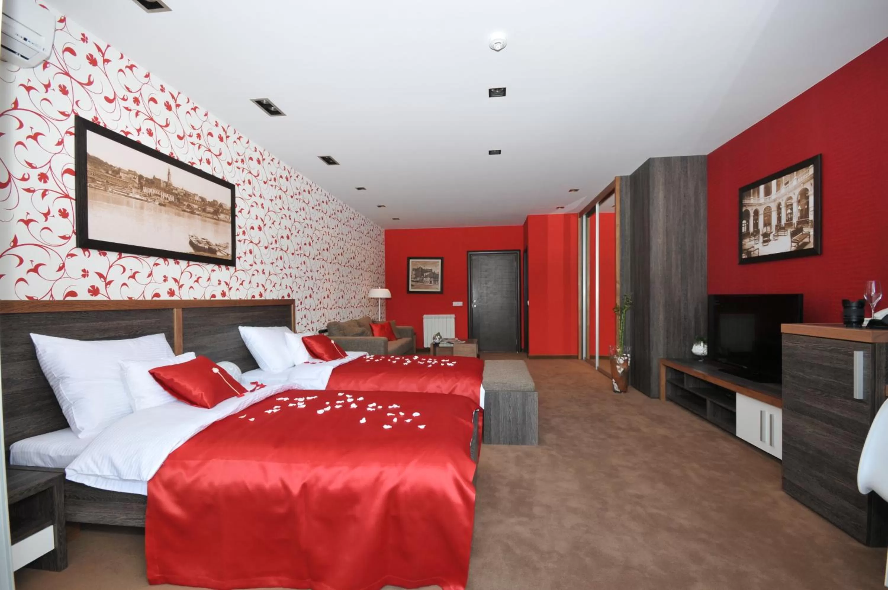 Photo of the whole room in Belgrade Boutique House