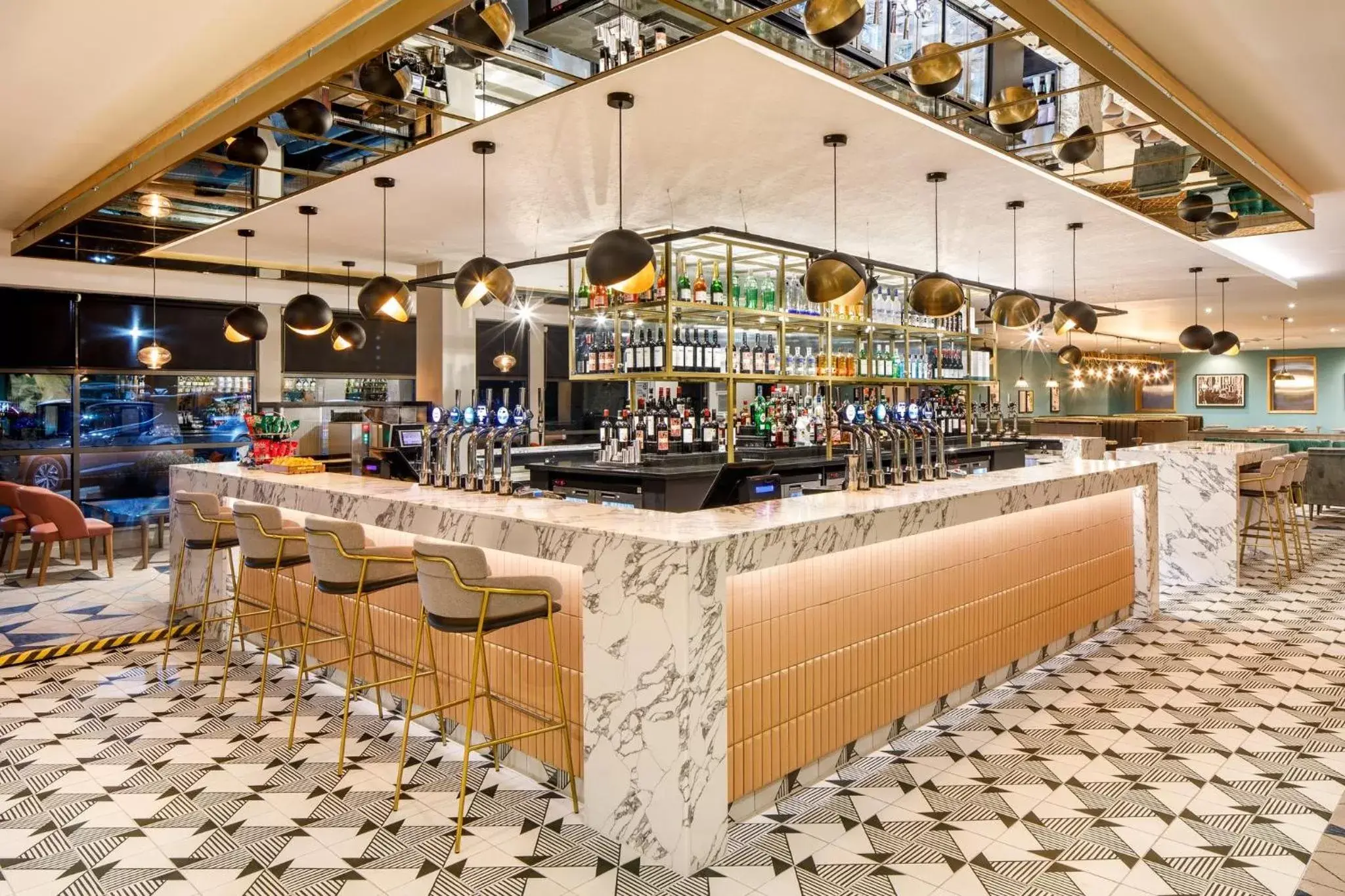 Lounge or bar, Lounge/Bar in Crowne Plaza Manchester Airport