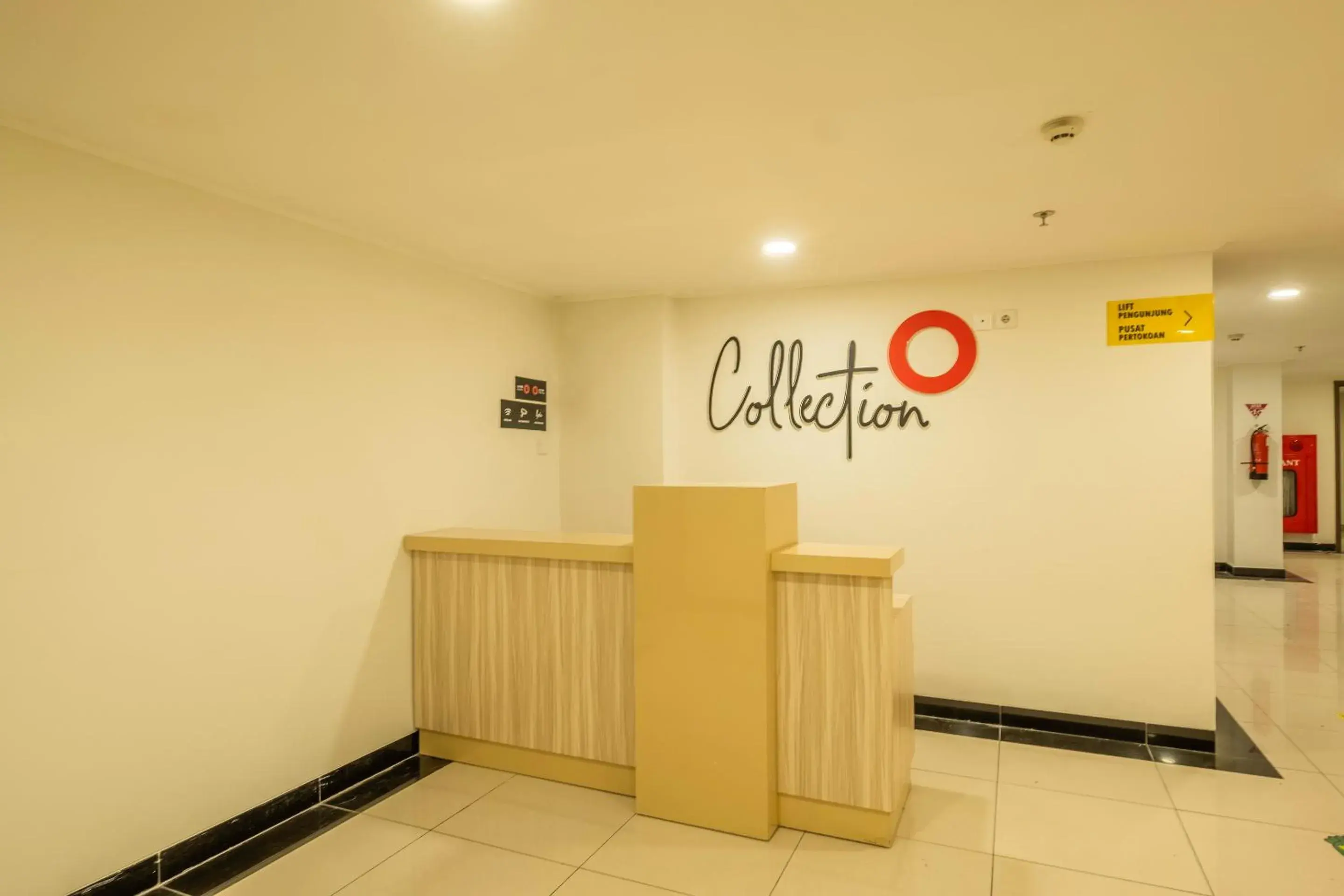 Lobby or reception in Collection O 22 Hotel Pasar Baru Heritage