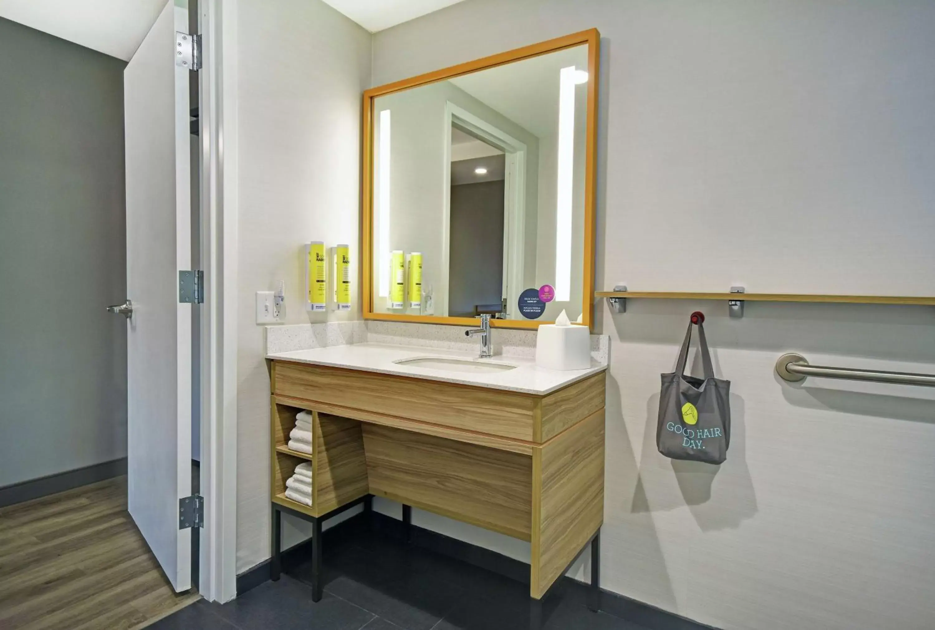 Bathroom in Tru By Hilton Portland Airport Area Me