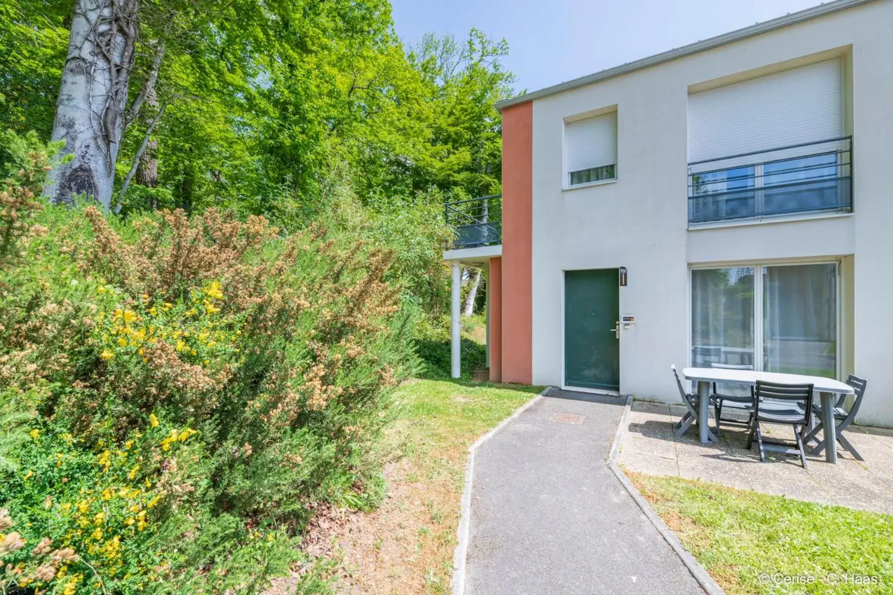 Garden, Property Building in Cerise Nantes Atlantis