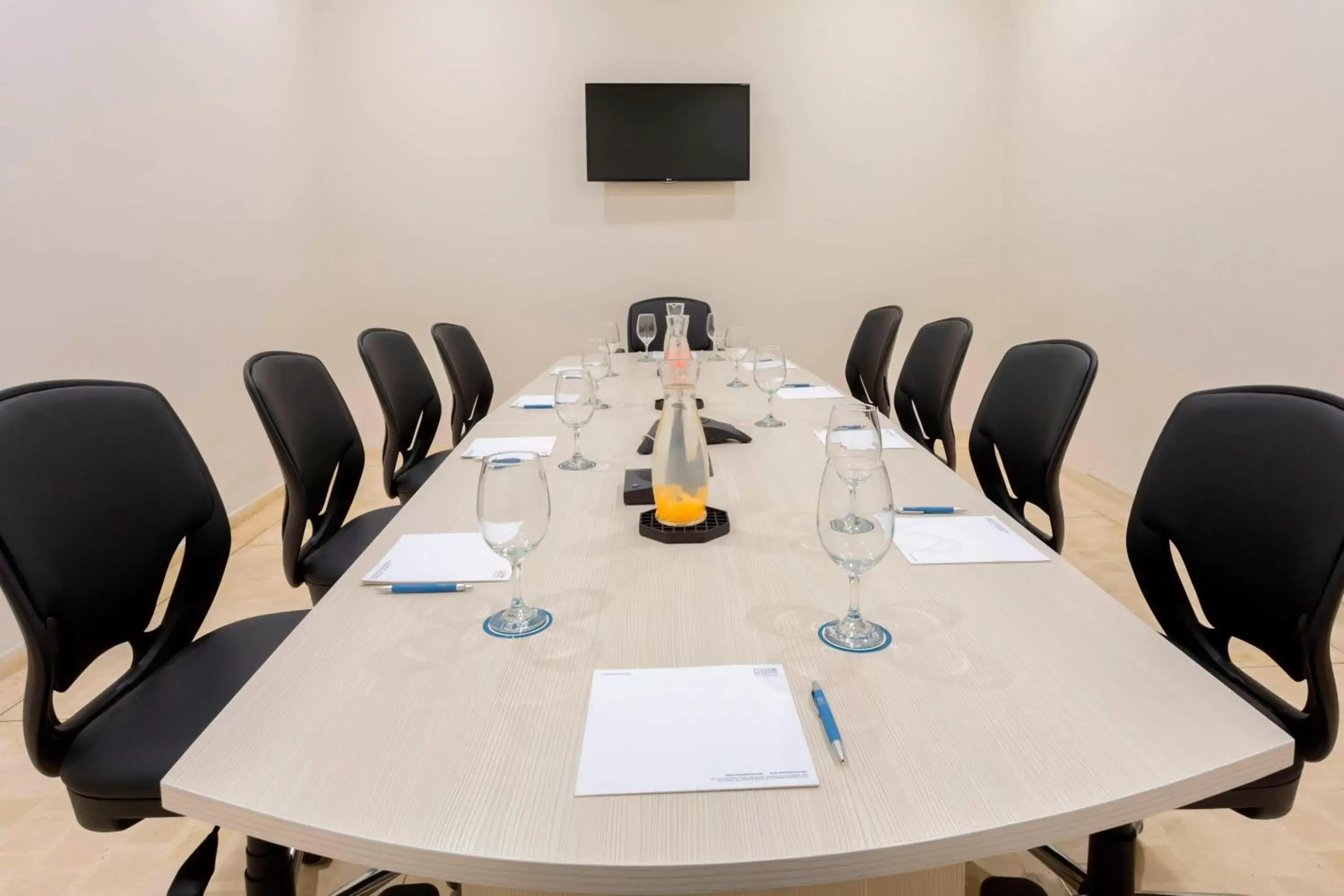 Meeting/conference room in Four Points by Sheraton Barranquilla