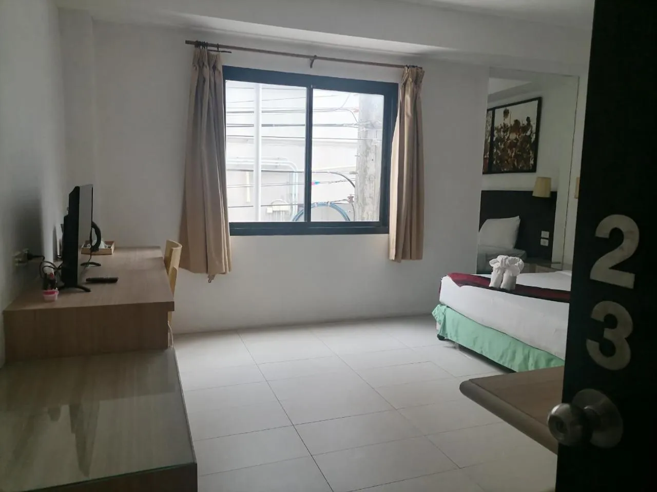 View (from property/room), Bed in Amici Miei Hotel (SHA Certified)