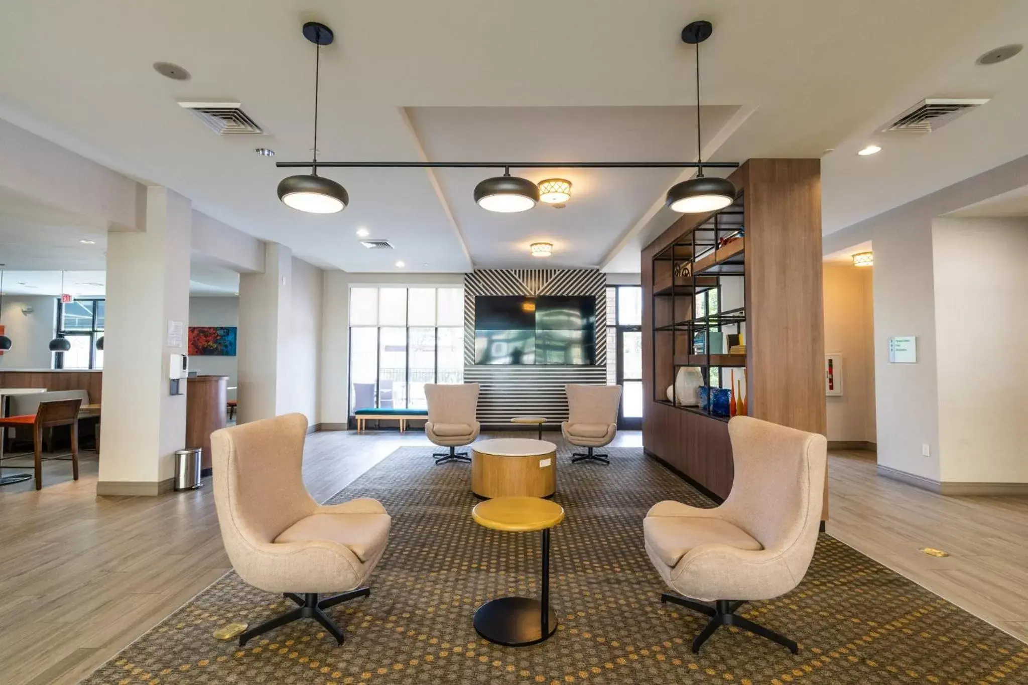 Property building, Seating Area in Holiday Inn Houston West Energy Corridor, an IHG Hotel