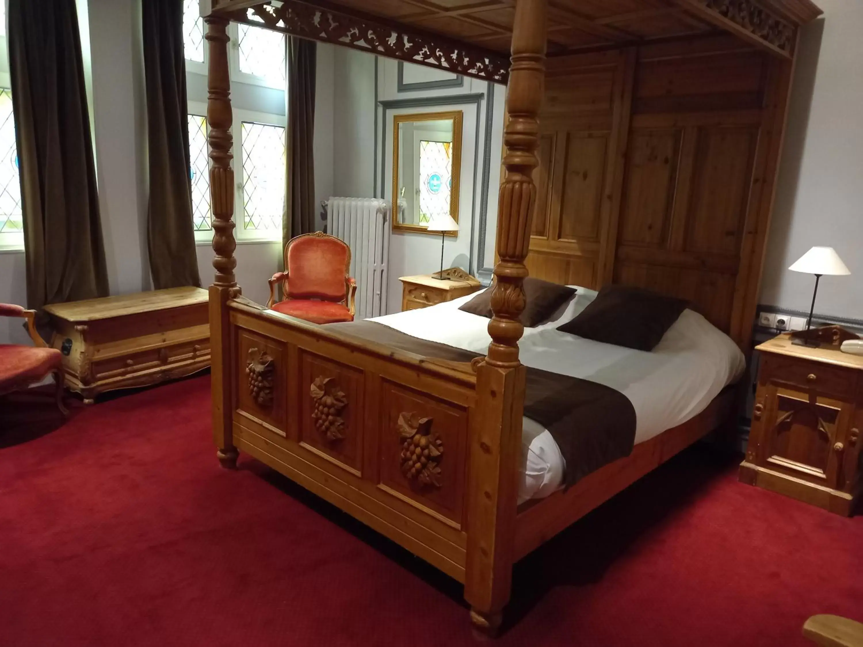 Bedroom, Bed in Brit Hotel Comtes De Champagne - Troyes Centre Historique