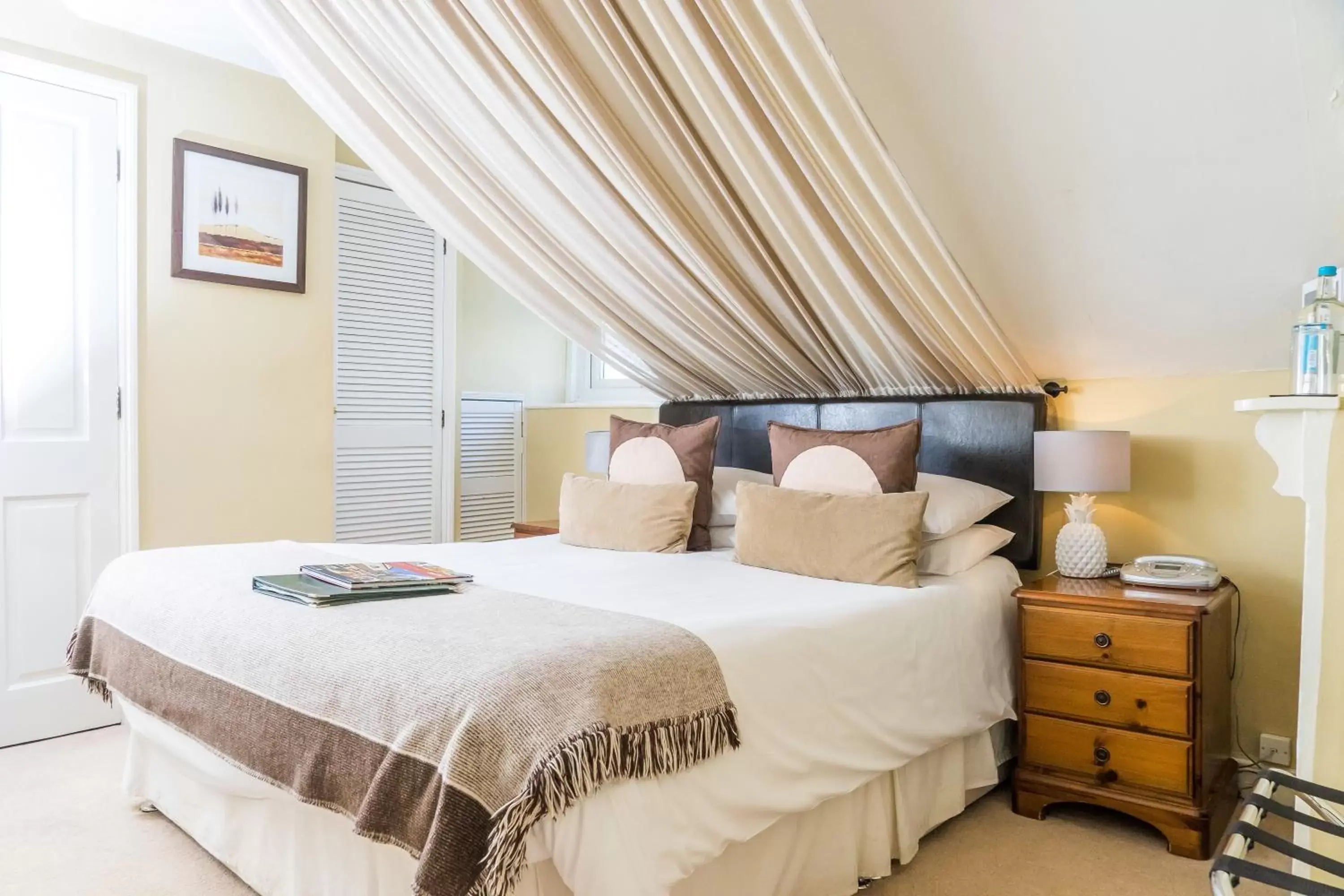 Bedroom, Bed in Oldfields House