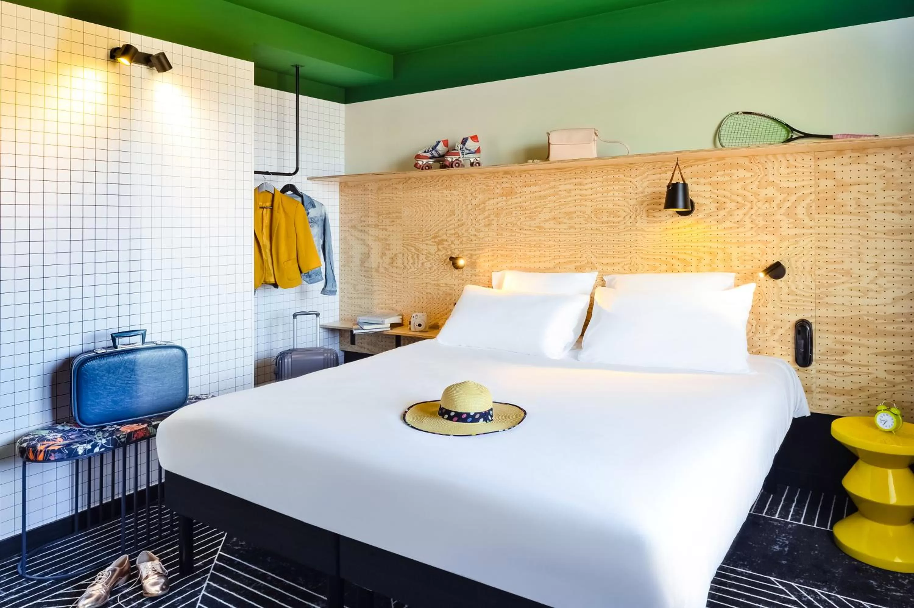 Bedroom, Bed in ibis Styles Lyon Meyzieu Arena Stadium