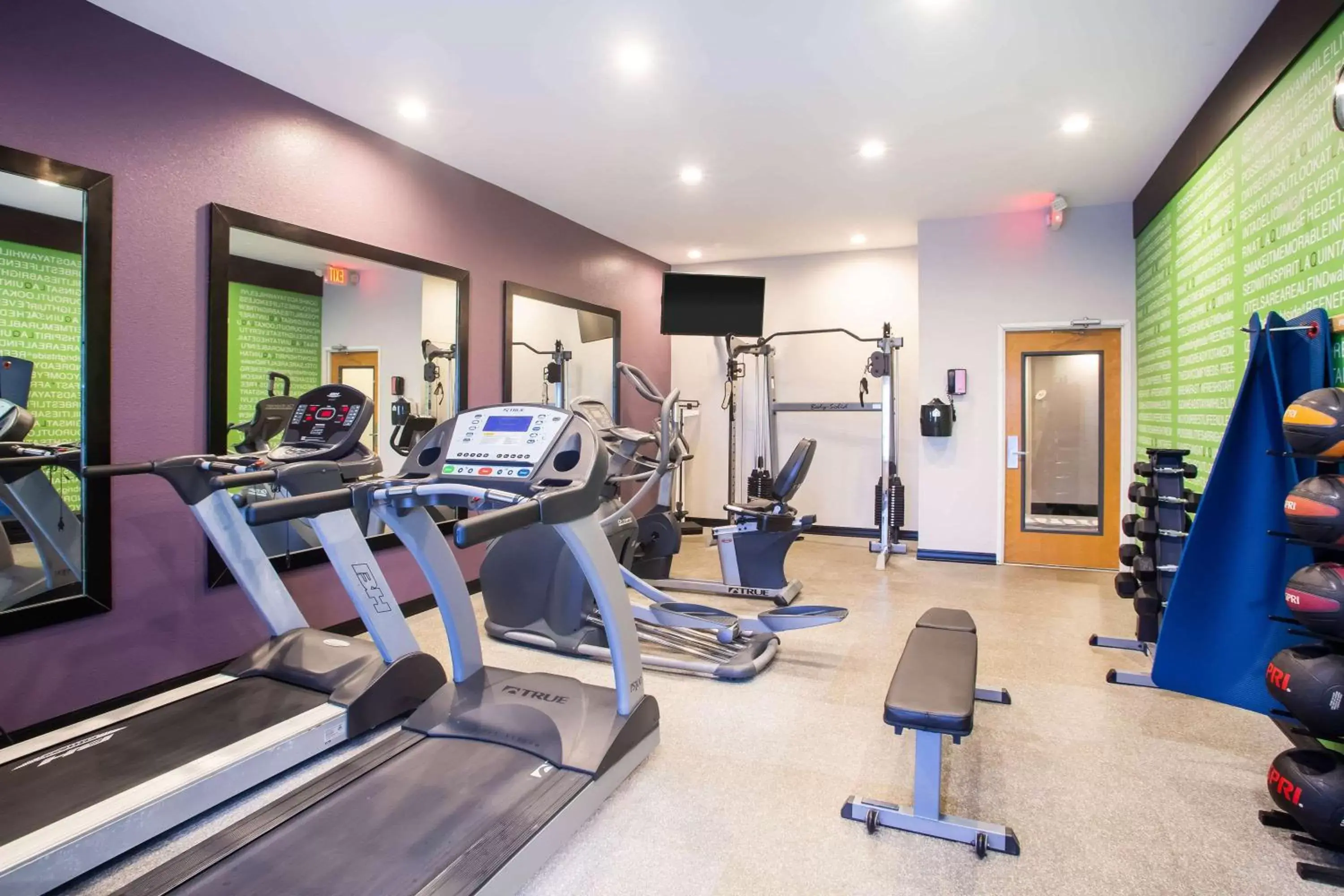 Fitness centre/facilities, Fitness Center/Facilities in La Quinta Inn & Suits by Wyndham Pontoon Beach IL