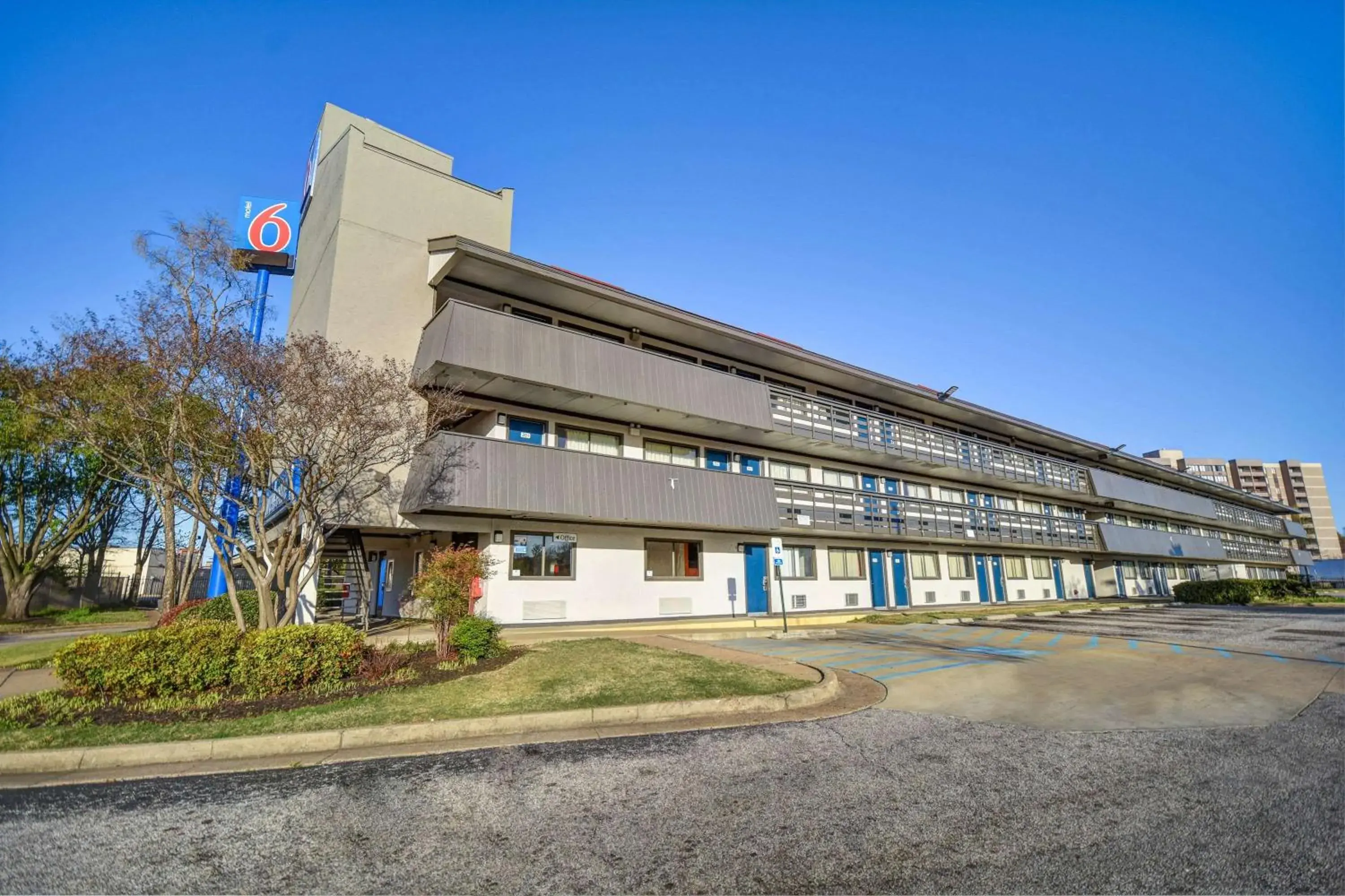 Property Building in Motel 6-Memphis, TN - Downtown