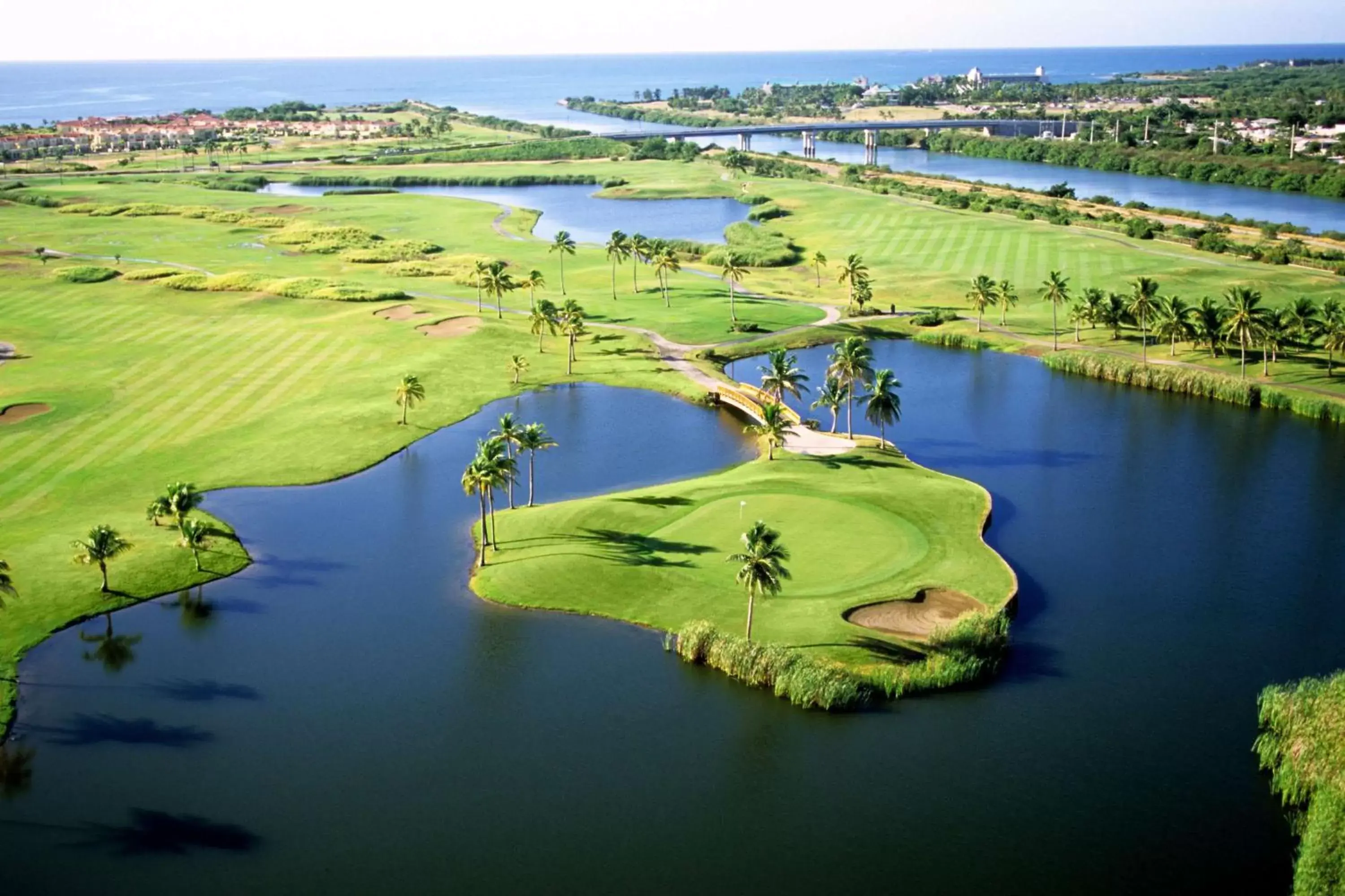 Golfcourse, Bird's-eye View in Hilton Ponce Golf & Casino Resort