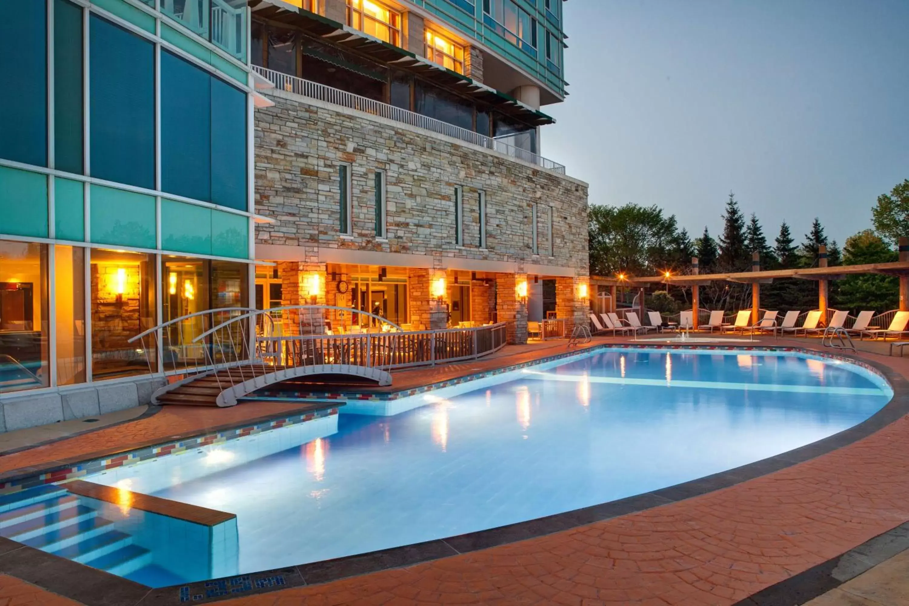 Pool view, Swimming Pool in Hilton Lac-Leamy