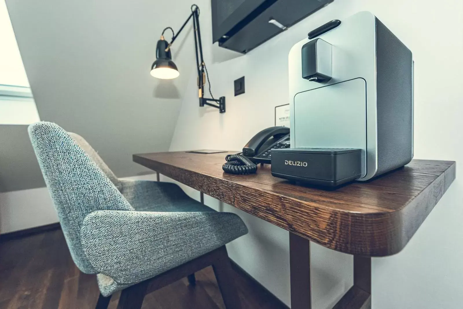 TV and multimedia, Coffee/Tea Facilities in Hotel Bernina Geneva