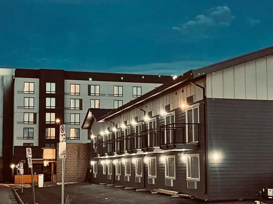 Property building in Econo Lodge