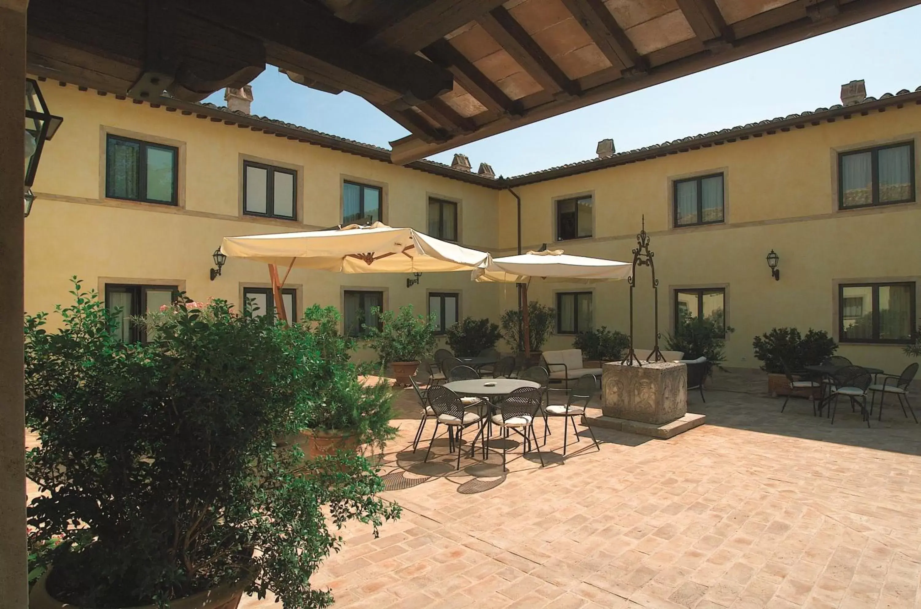 Property building in Relais dell'Olmo