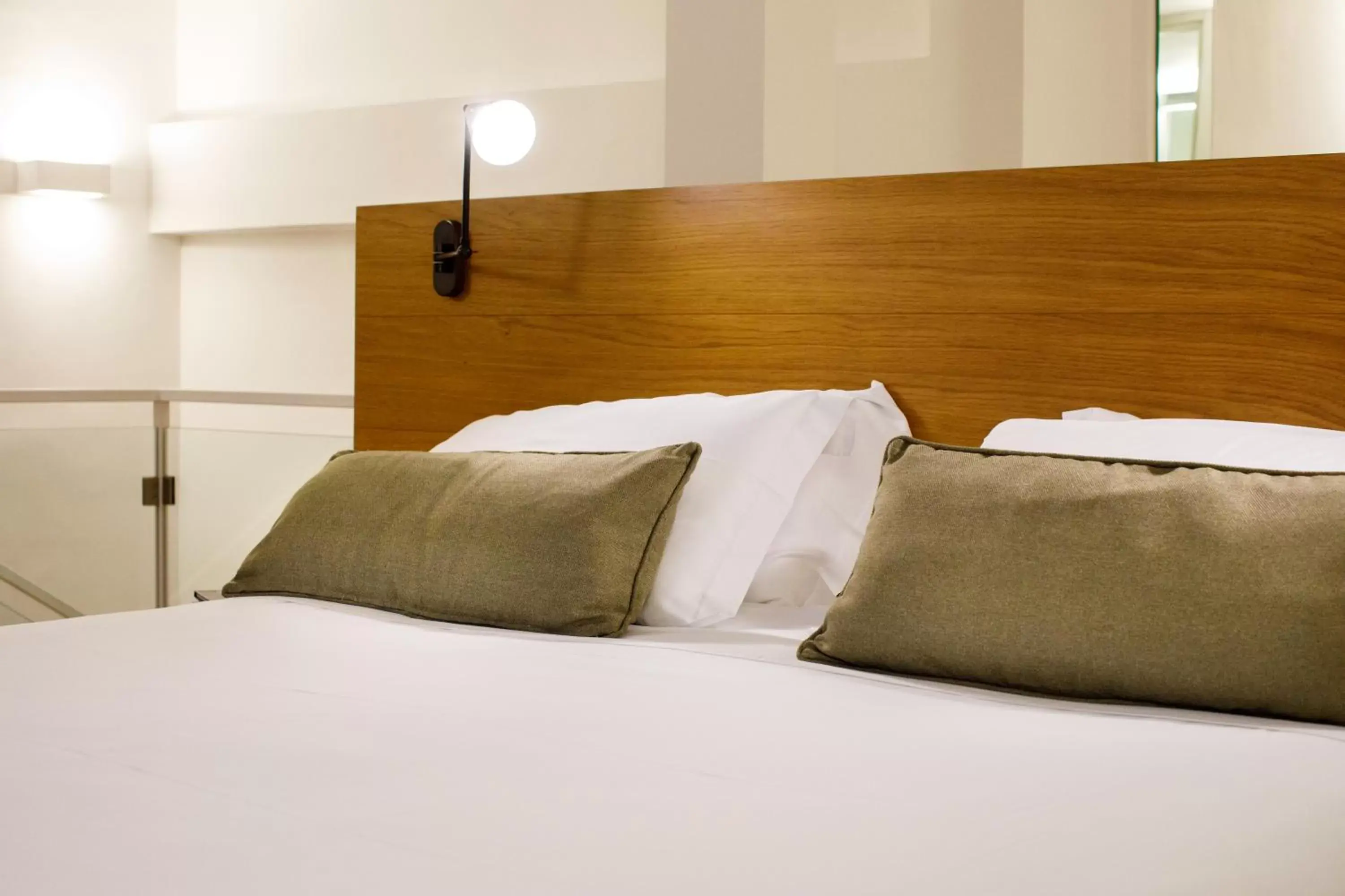 Bed in Villa Fiorella Art Hotel